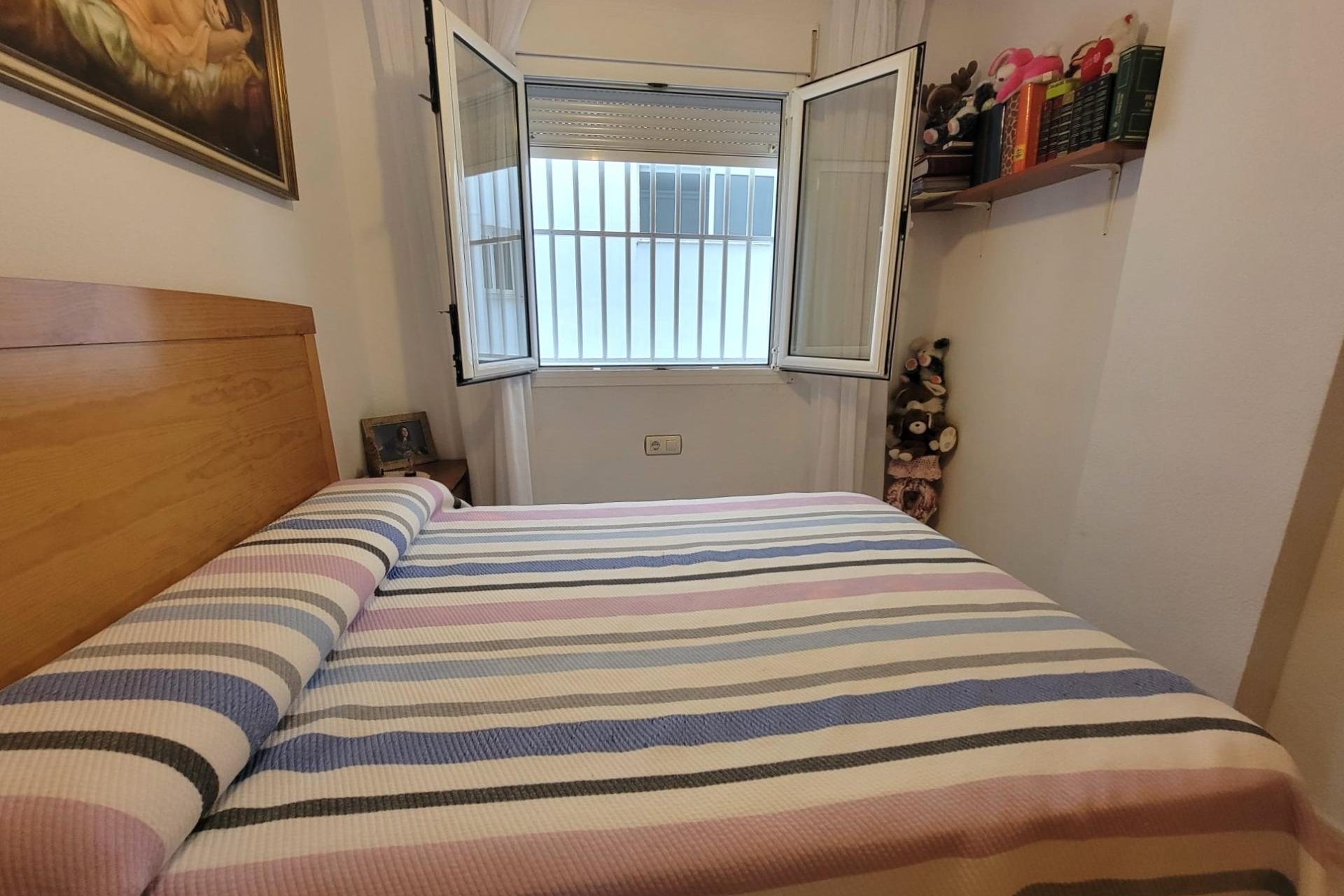 Segunda mano - Apartamento -
Torrevieja - Centro