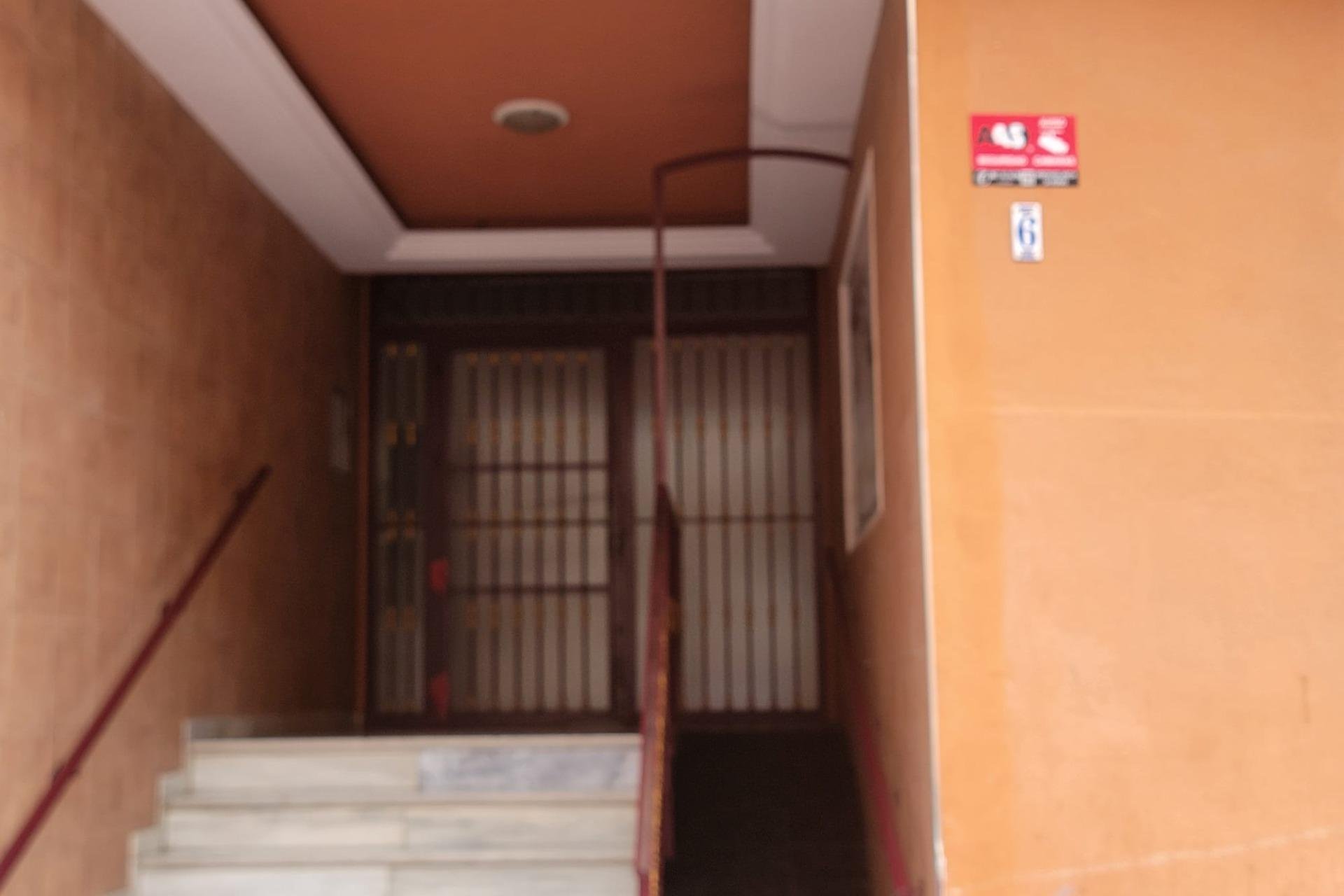Segunda mano - Apartamento -
Torrevieja - Centro
