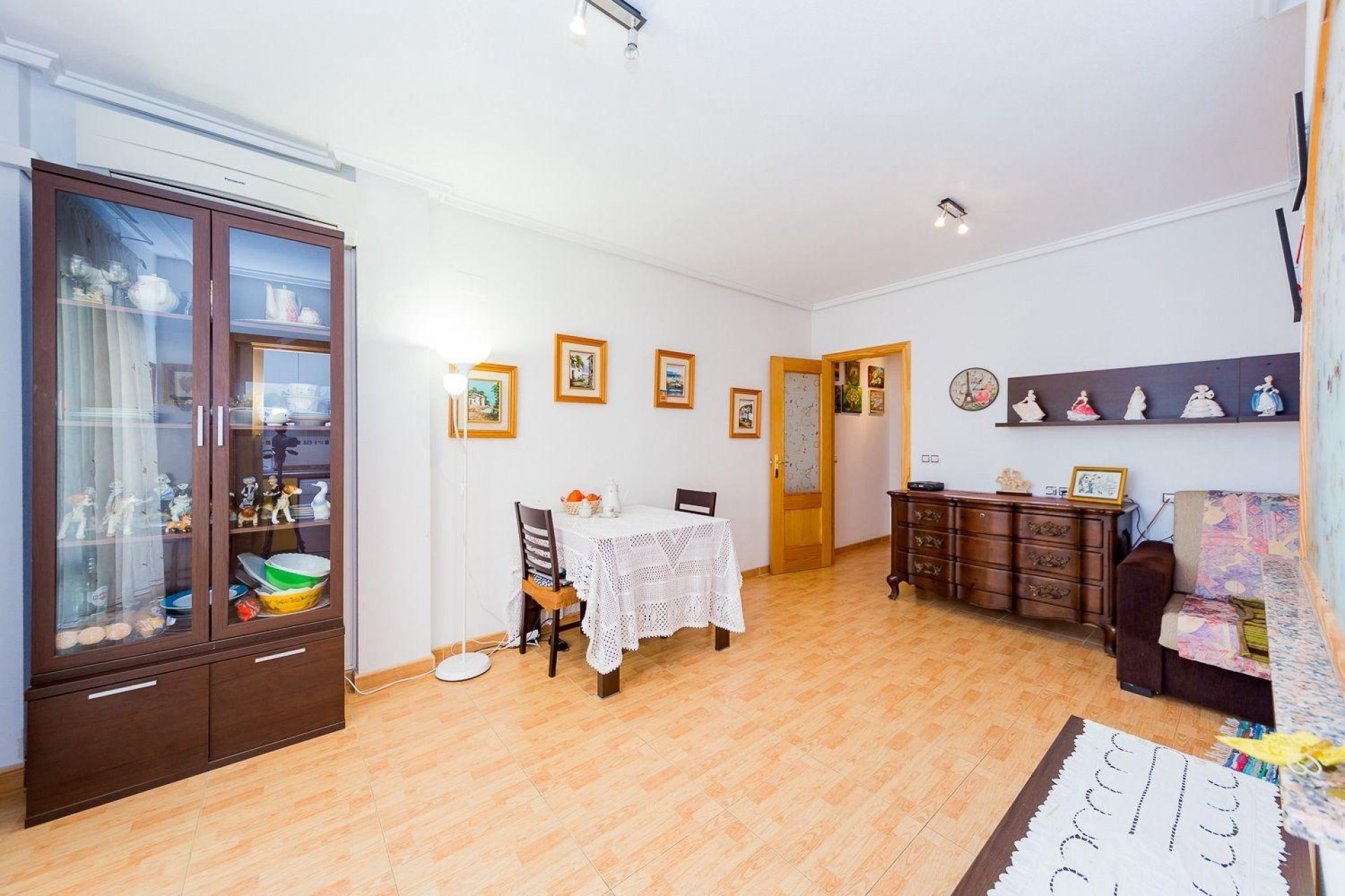 Segunda mano - Apartamento -
Torrevieja - Centro