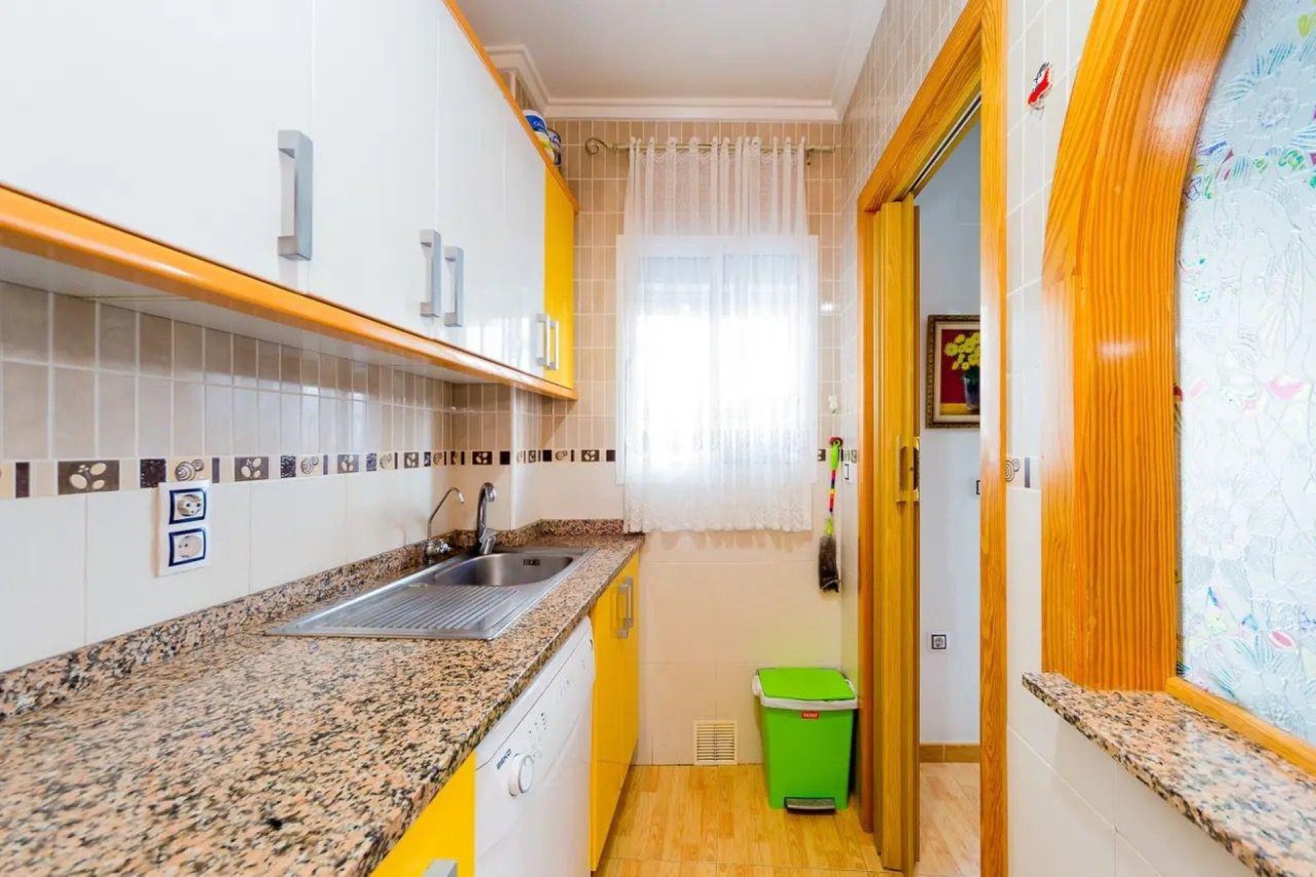 Segunda mano - Apartamento -
Torrevieja - Centro