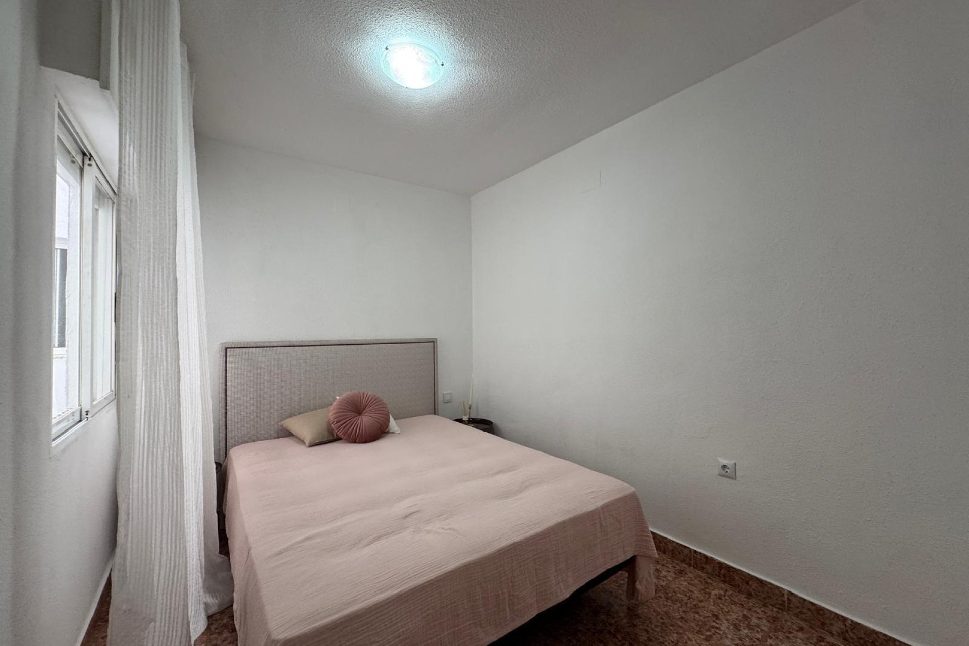 Segunda mano - Apartamento -
Torrevieja - Centro