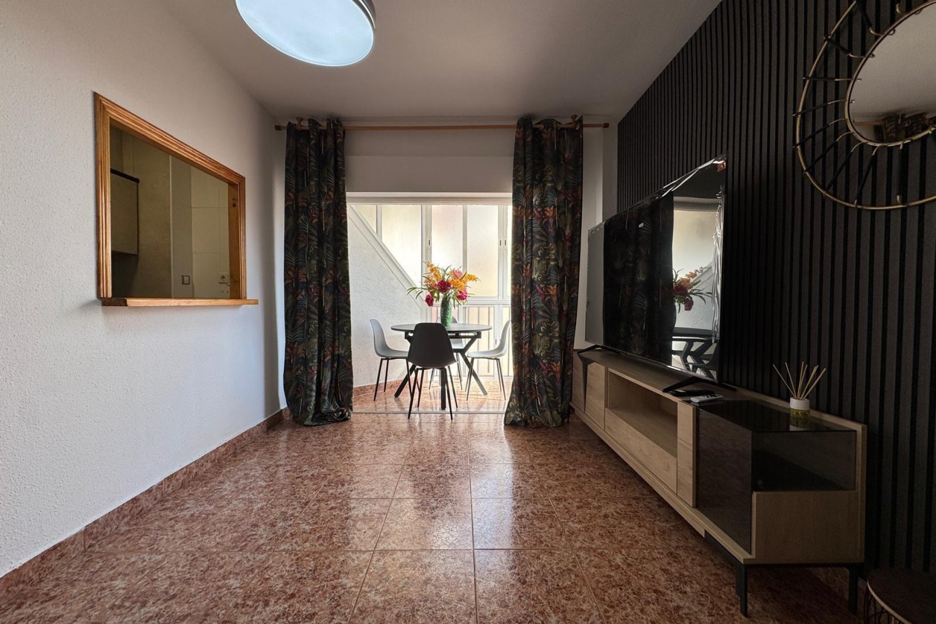 Segunda mano - Apartamento -
Torrevieja - Centro