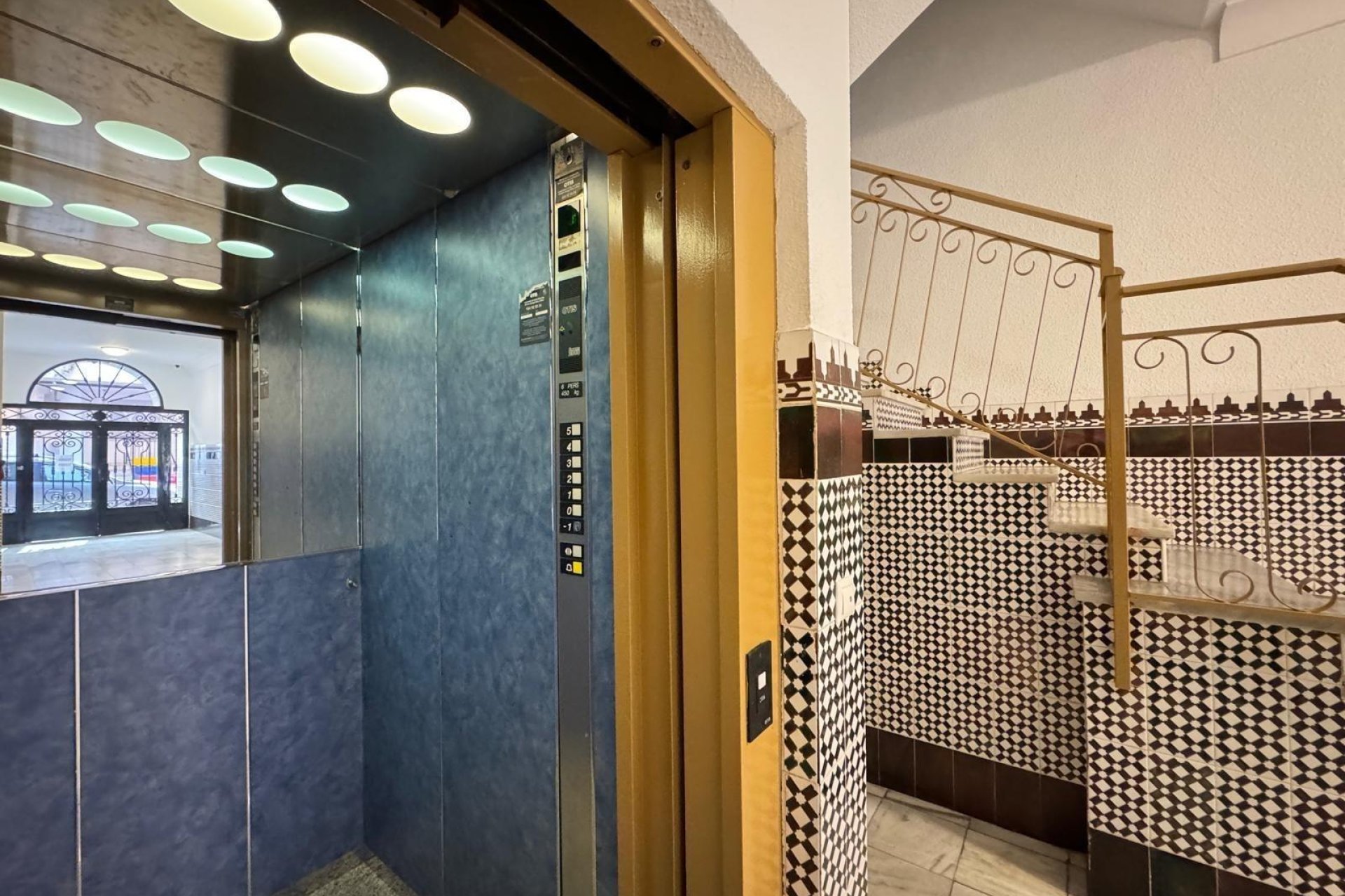 Segunda mano - Apartamento -
Torrevieja - Centro