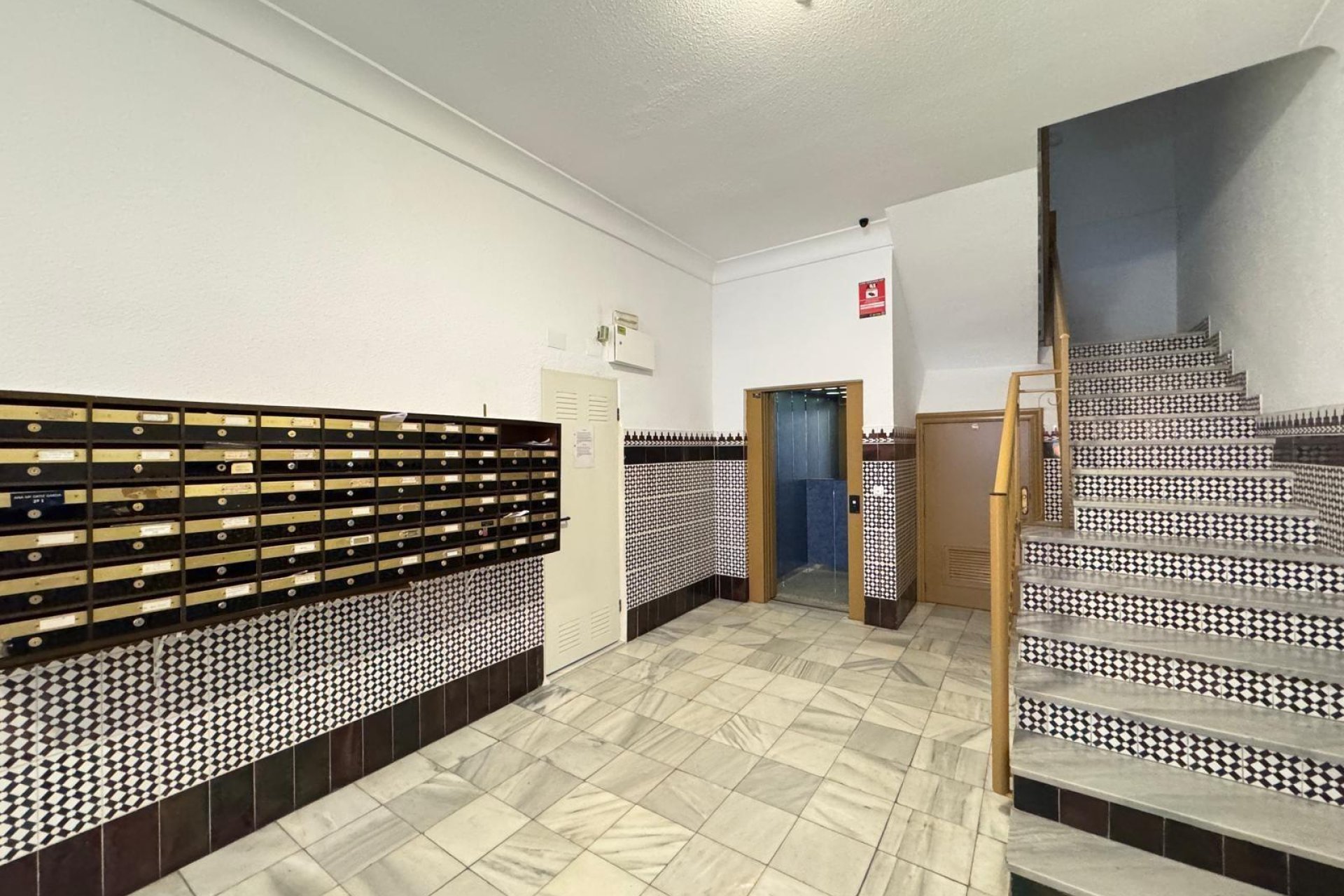 Segunda mano - Apartamento -
Torrevieja - Centro