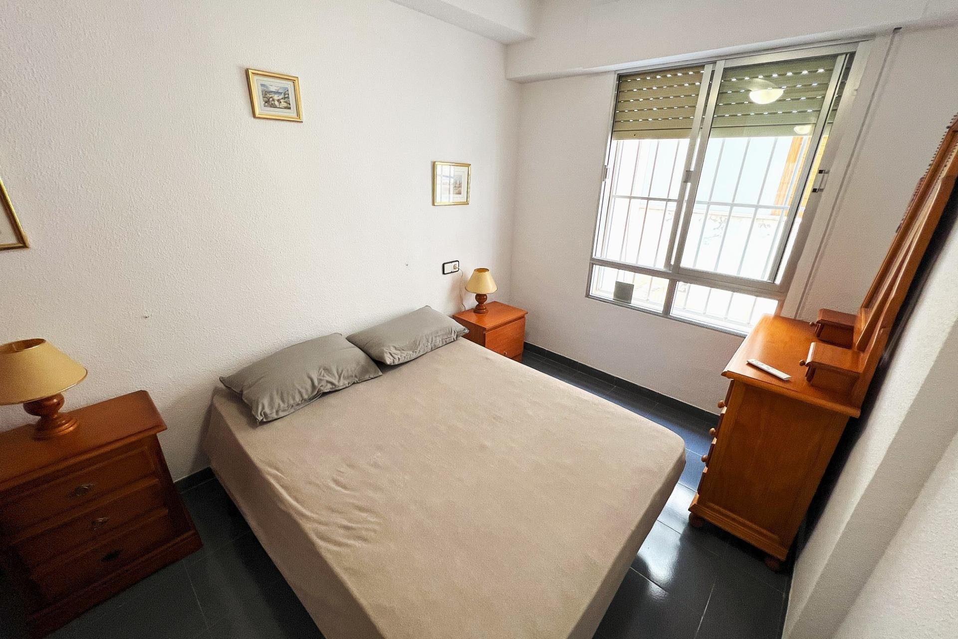 Segunda mano - Apartamento -
Torrevieja - Centro