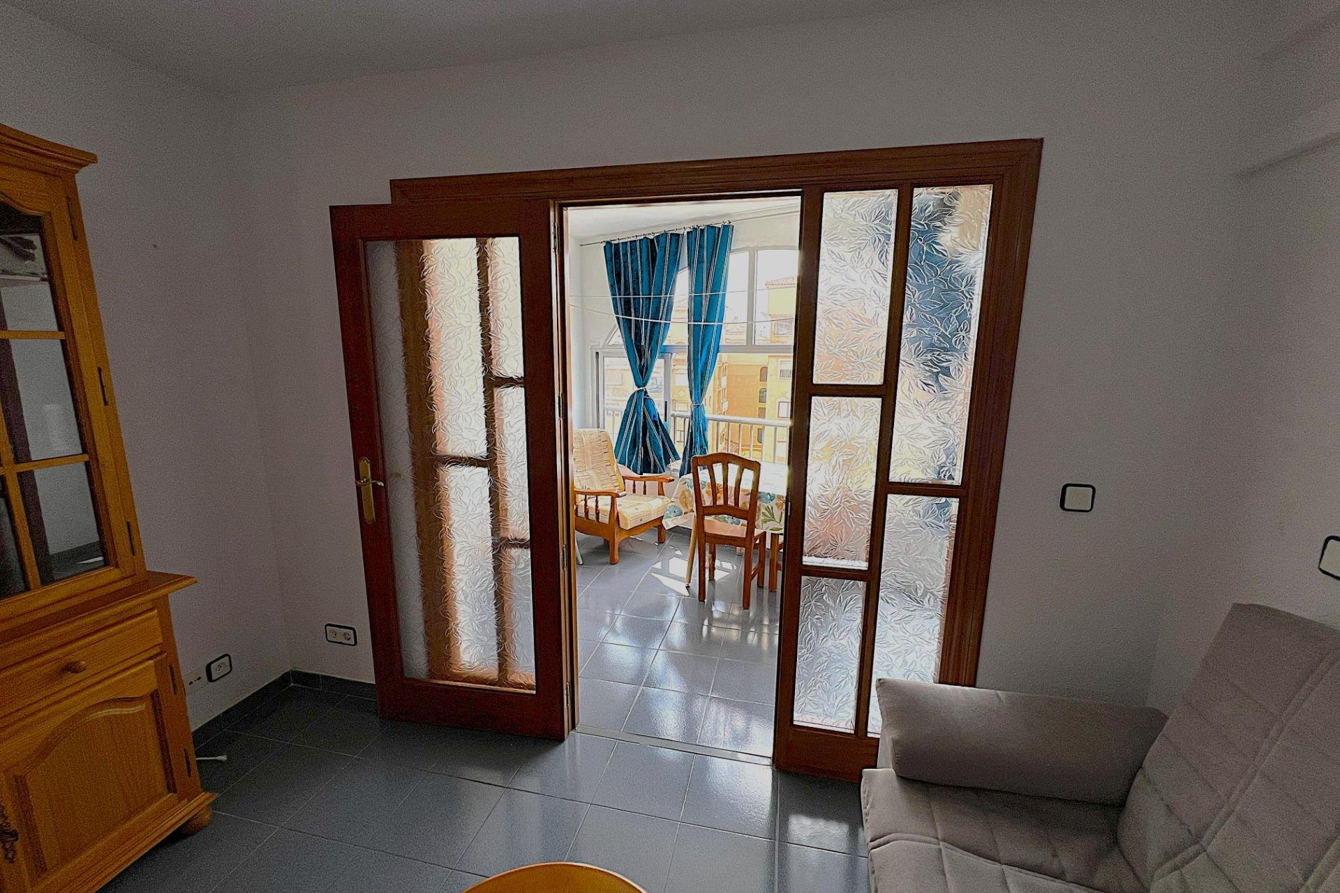 Segunda mano - Apartamento -
Torrevieja - Centro