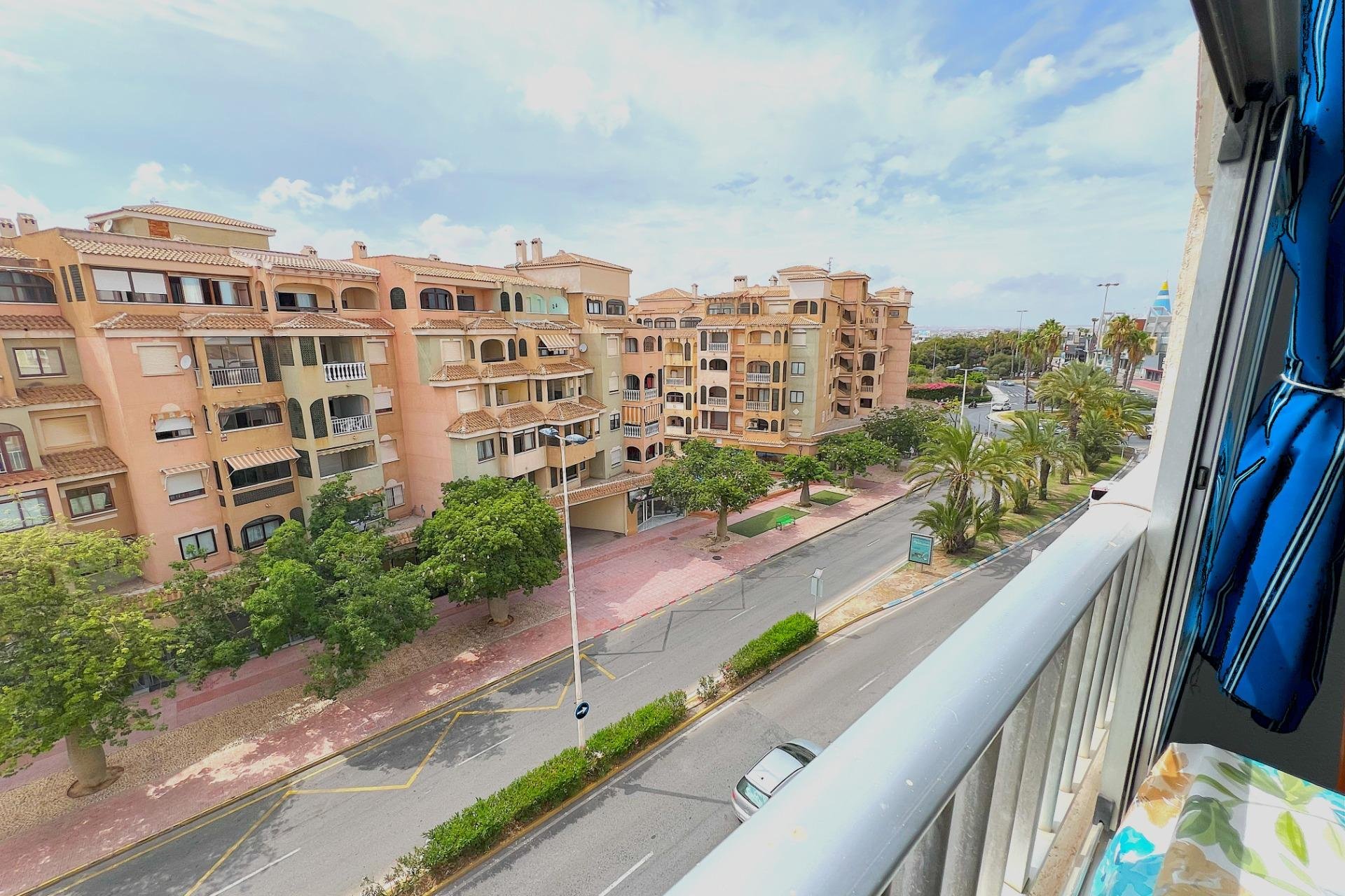 Segunda mano - Apartamento -
Torrevieja - Centro