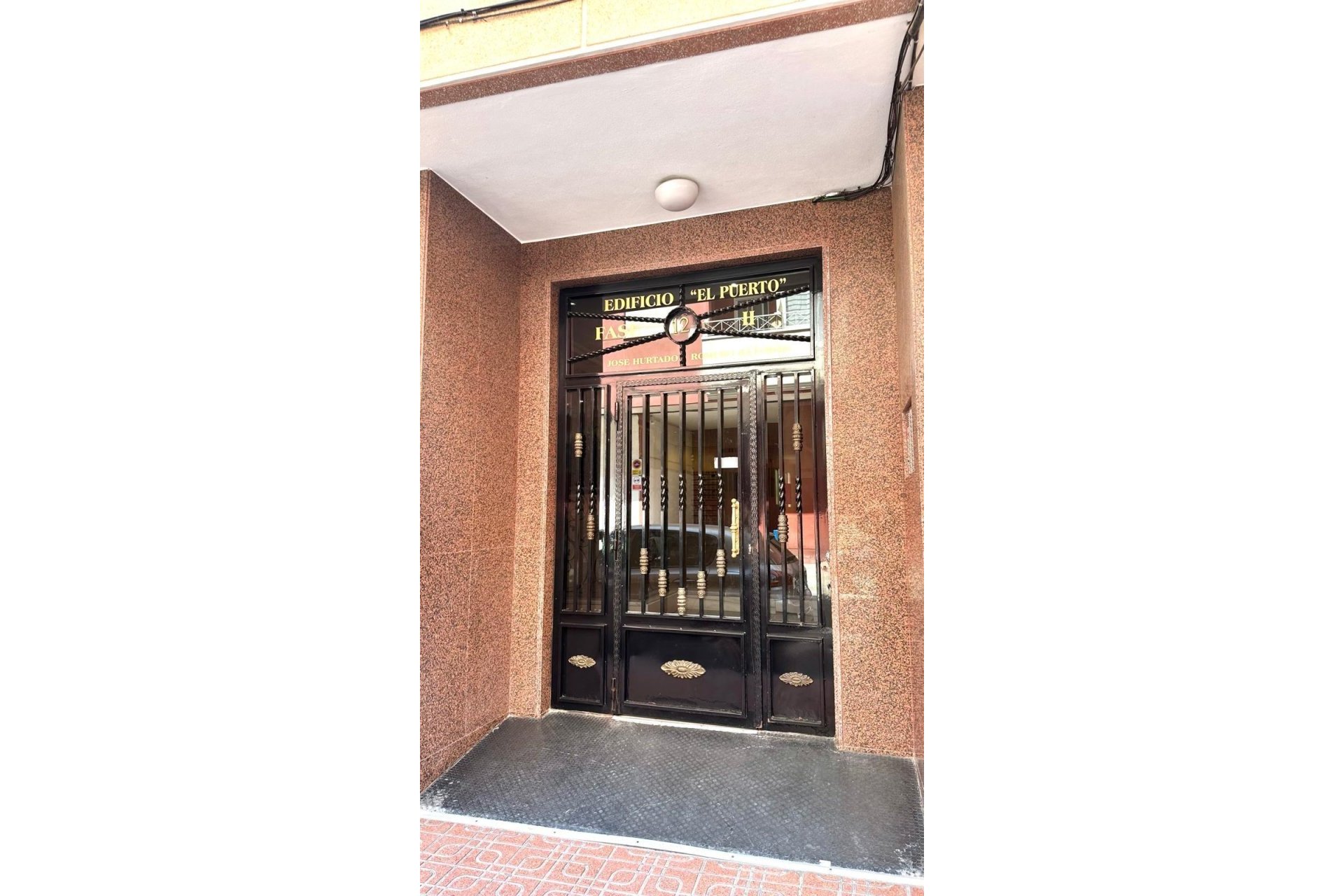 Segunda mano - Apartamento -
Torrevieja - Centro
