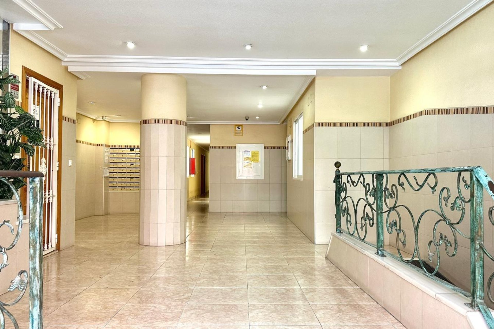 Segunda mano - Apartamento -
Torrevieja - Centro