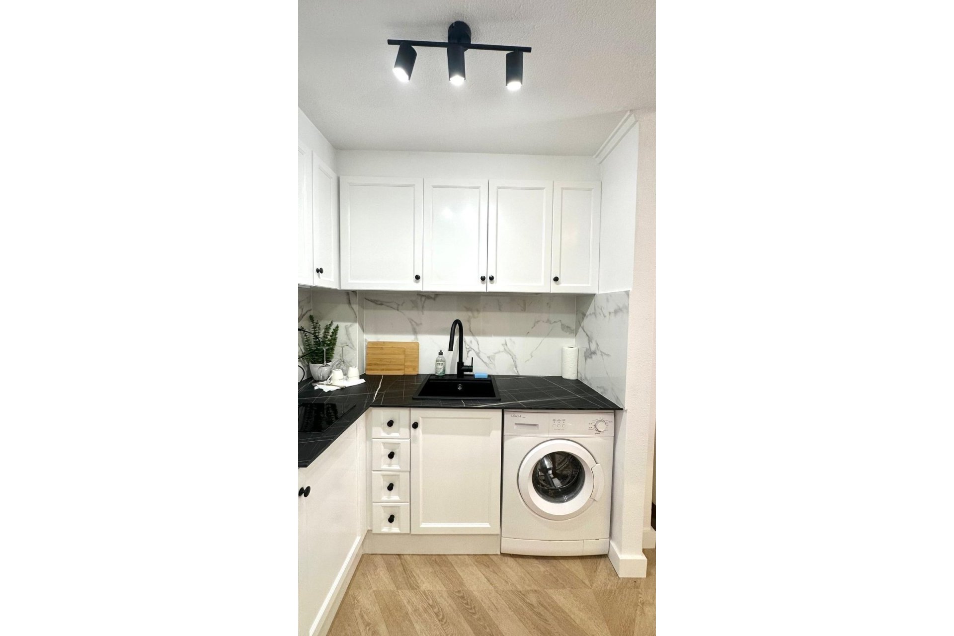 Segunda mano - Apartamento -
Torrevieja - Centro