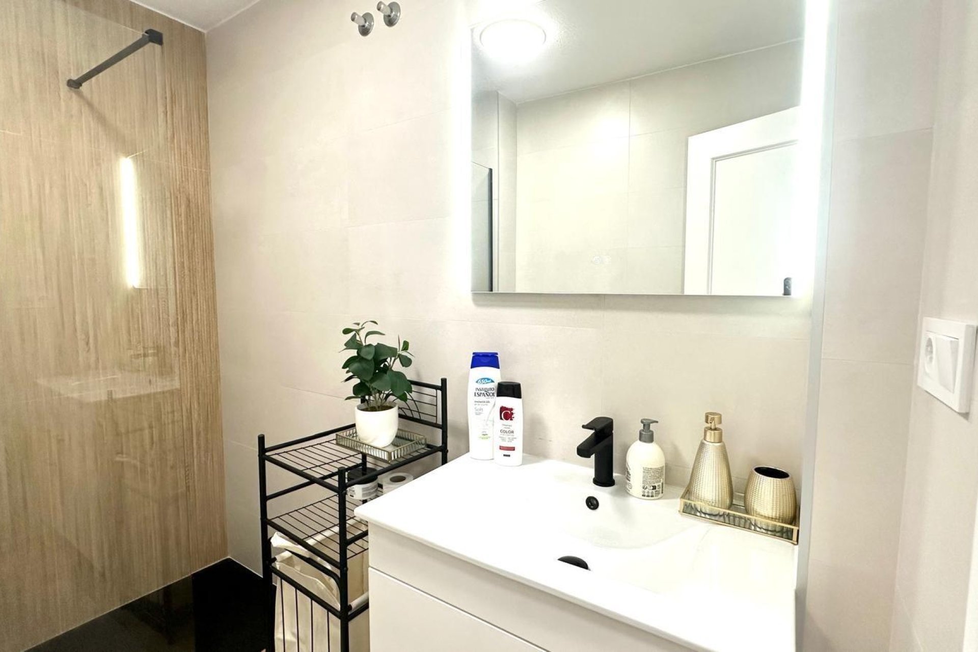 Segunda mano - Apartamento -
Torrevieja - Centro