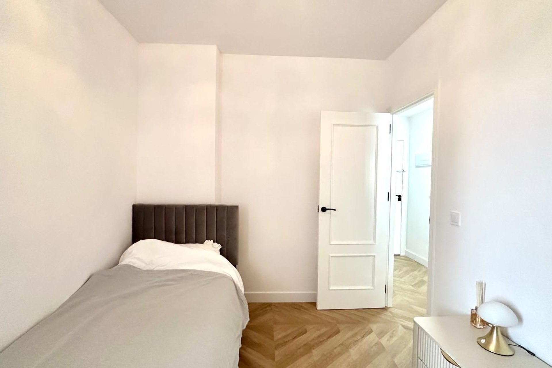 Segunda mano - Apartamento -
Torrevieja - Centro