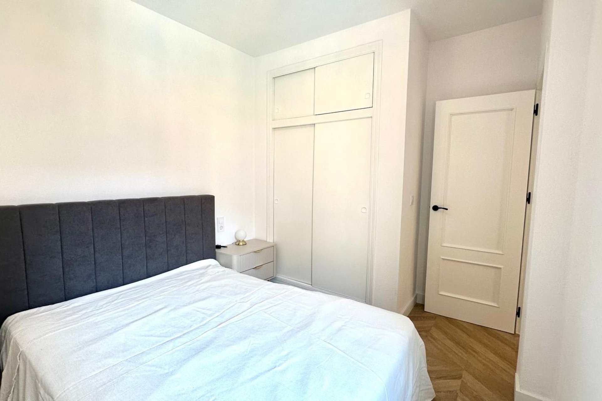 Segunda mano - Apartamento -
Torrevieja - Centro