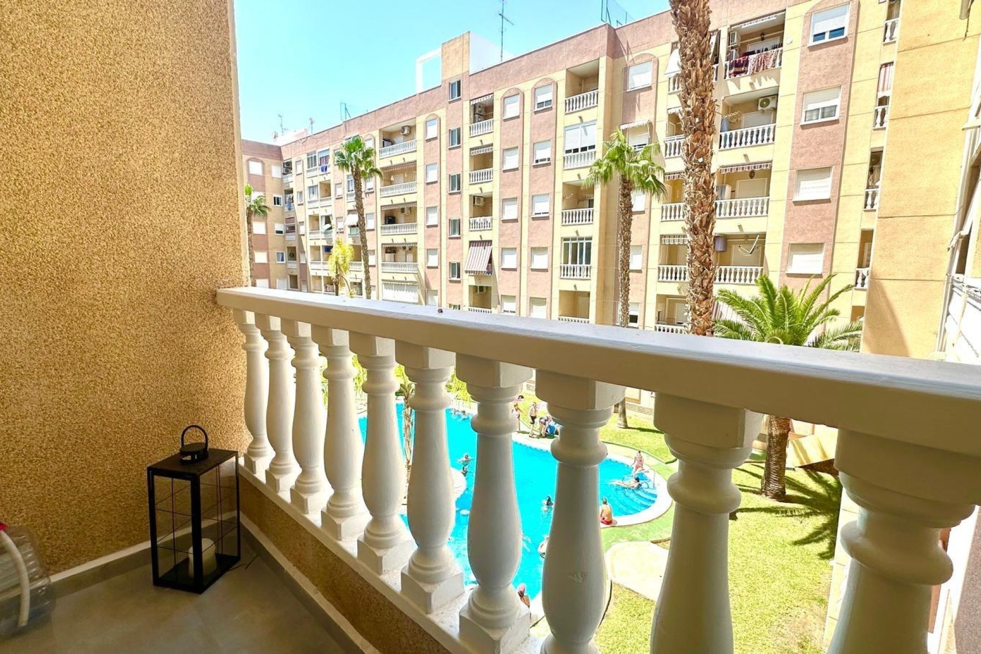 Segunda mano - Apartamento -
Torrevieja - Centro