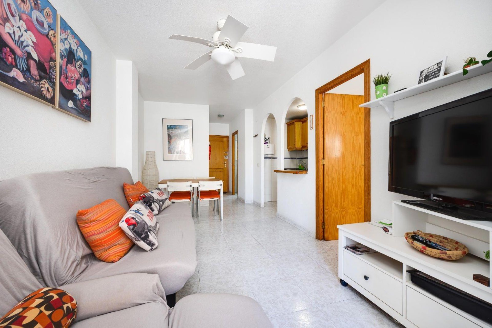 Segunda mano - Apartamento -
Torrevieja - Centro