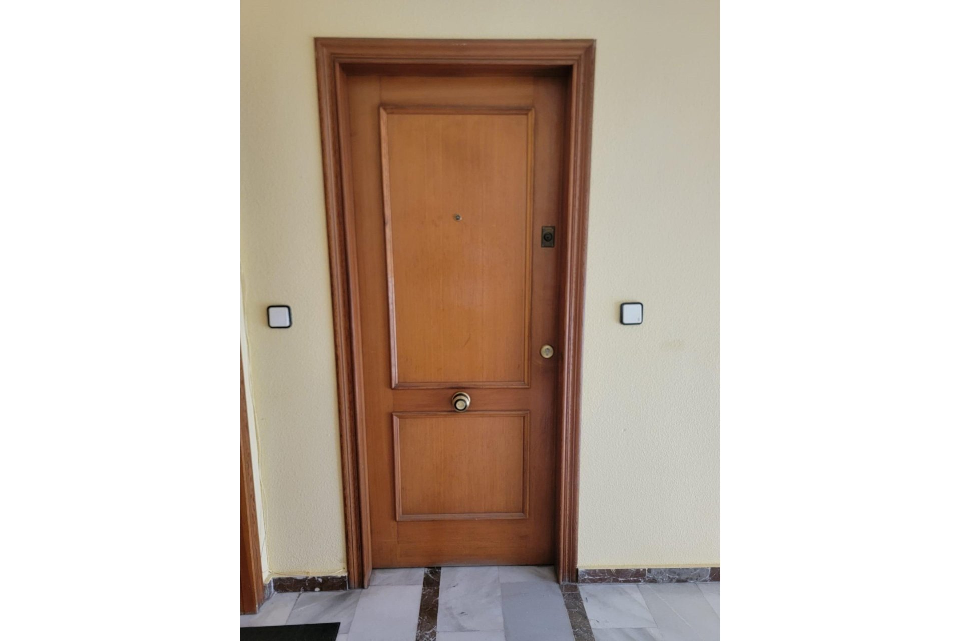 Segunda mano - Apartamento -
Torrevieja - Centro