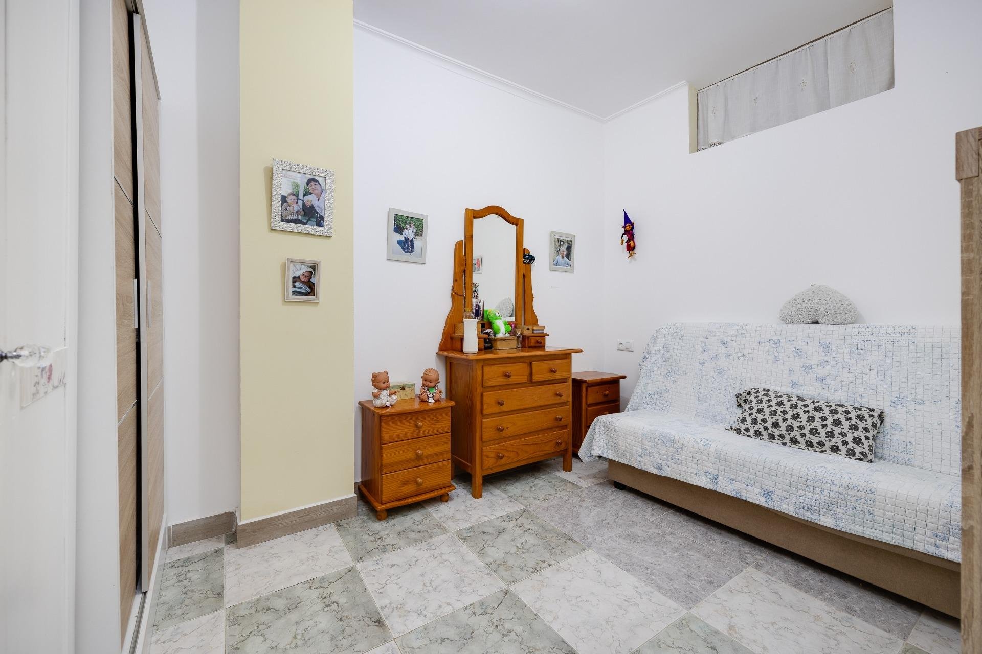 Segunda mano - Apartamento -
Torrevieja - Centro