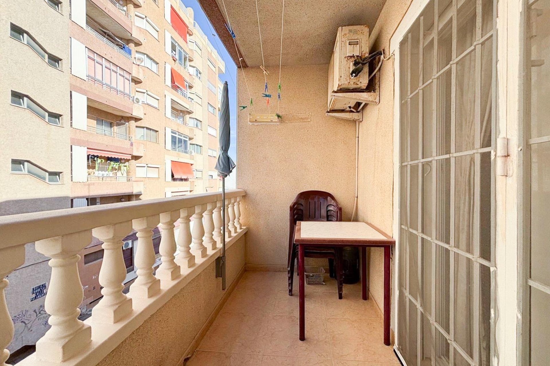 Segunda mano - Apartamento -
Torrevieja - Centro