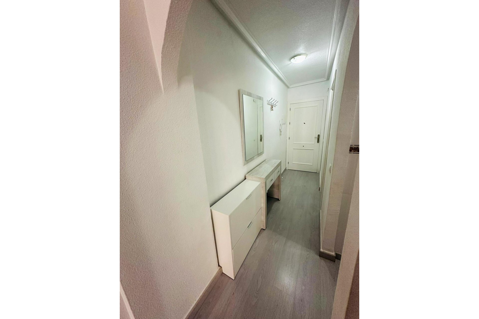 Segunda mano - Apartamento -
Torrevieja - Centro