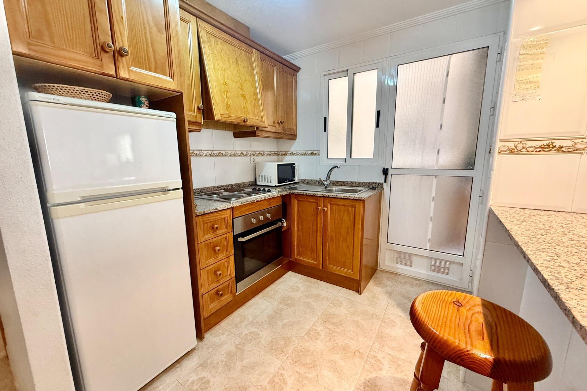 Segunda mano - Apartamento -
Torrevieja - Centro