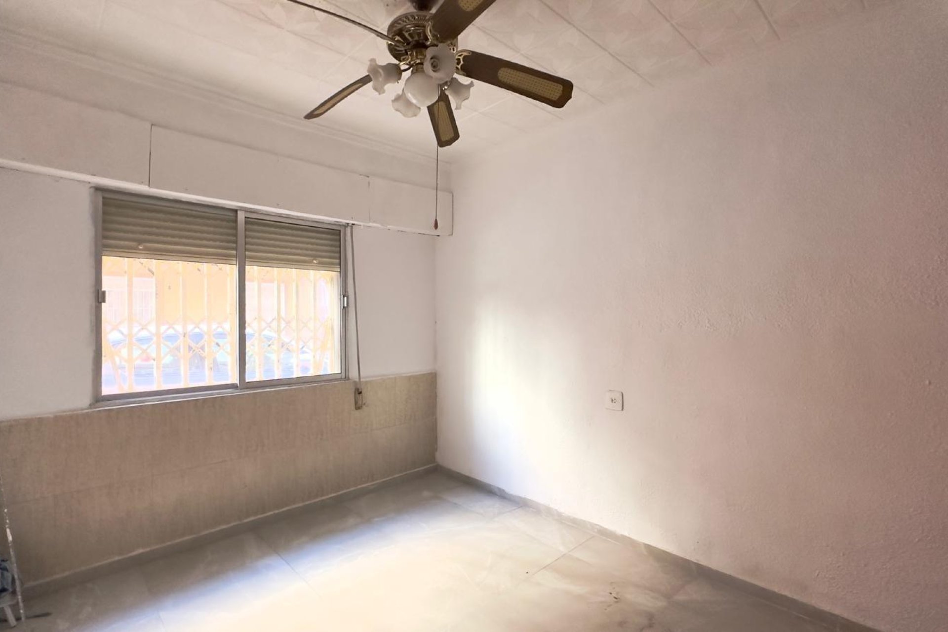 Segunda mano - Apartamento -
Torrevieja - Centro