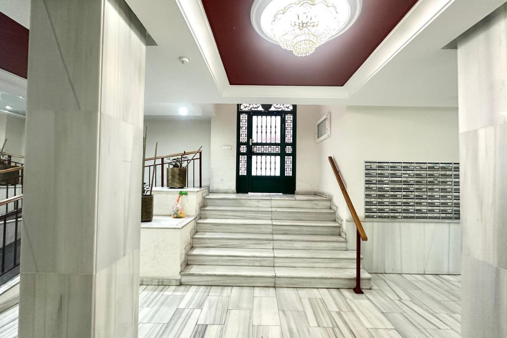 Segunda mano - Apartamento -
Torrevieja - Centro