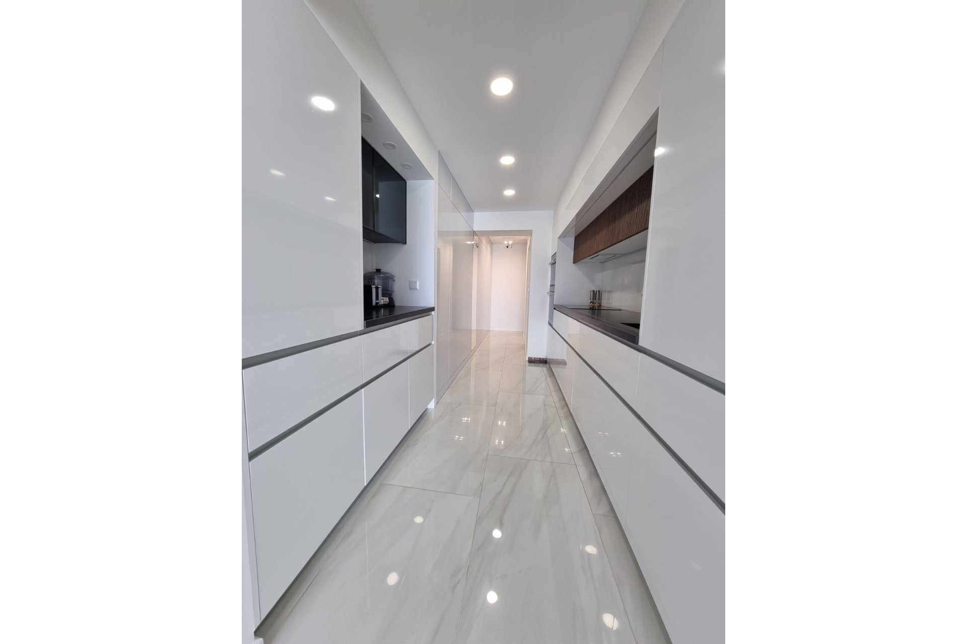 Segunda mano - Apartamento -
Torrevieja - Centro