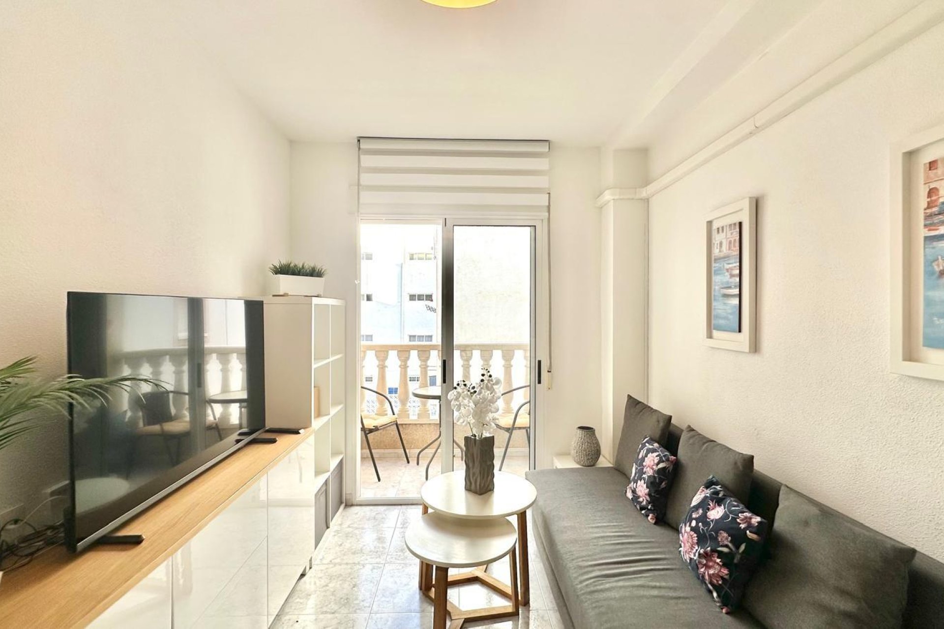 Segunda mano - Apartamento -
Torrevieja - Centro