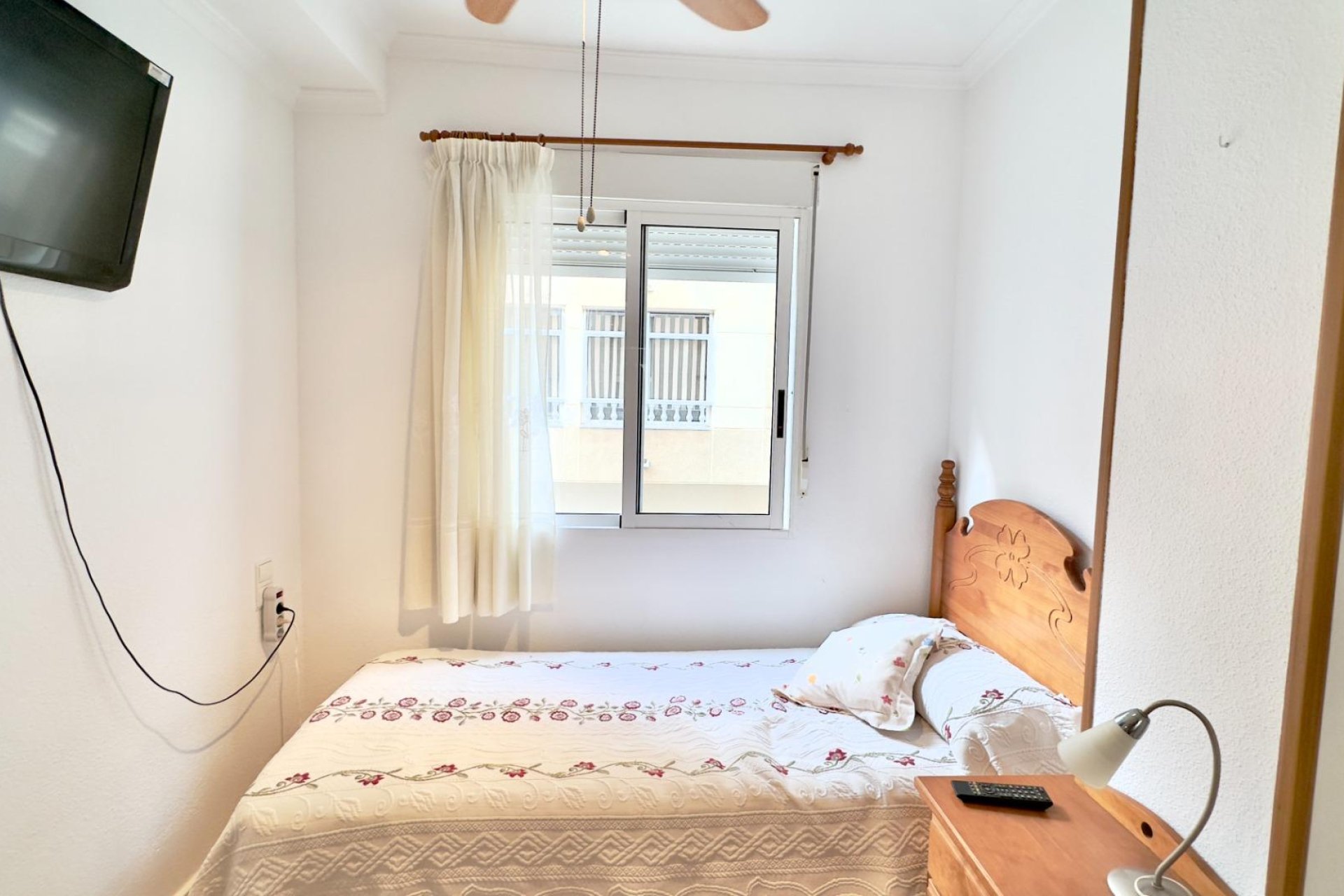 Segunda mano - Apartamento -
Torrevieja - Centro