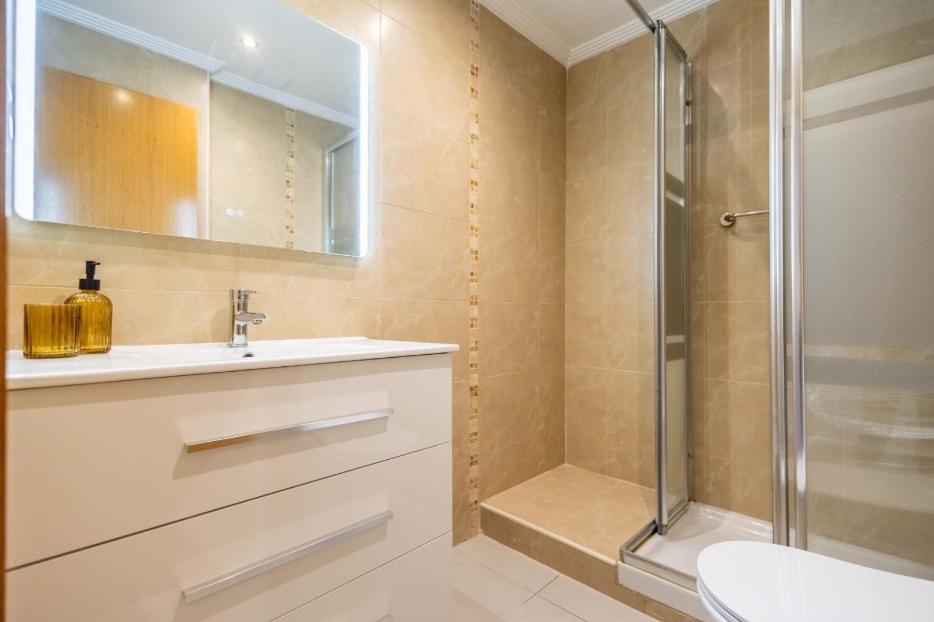 Segunda mano - Apartamento -
Torrevieja - Centro