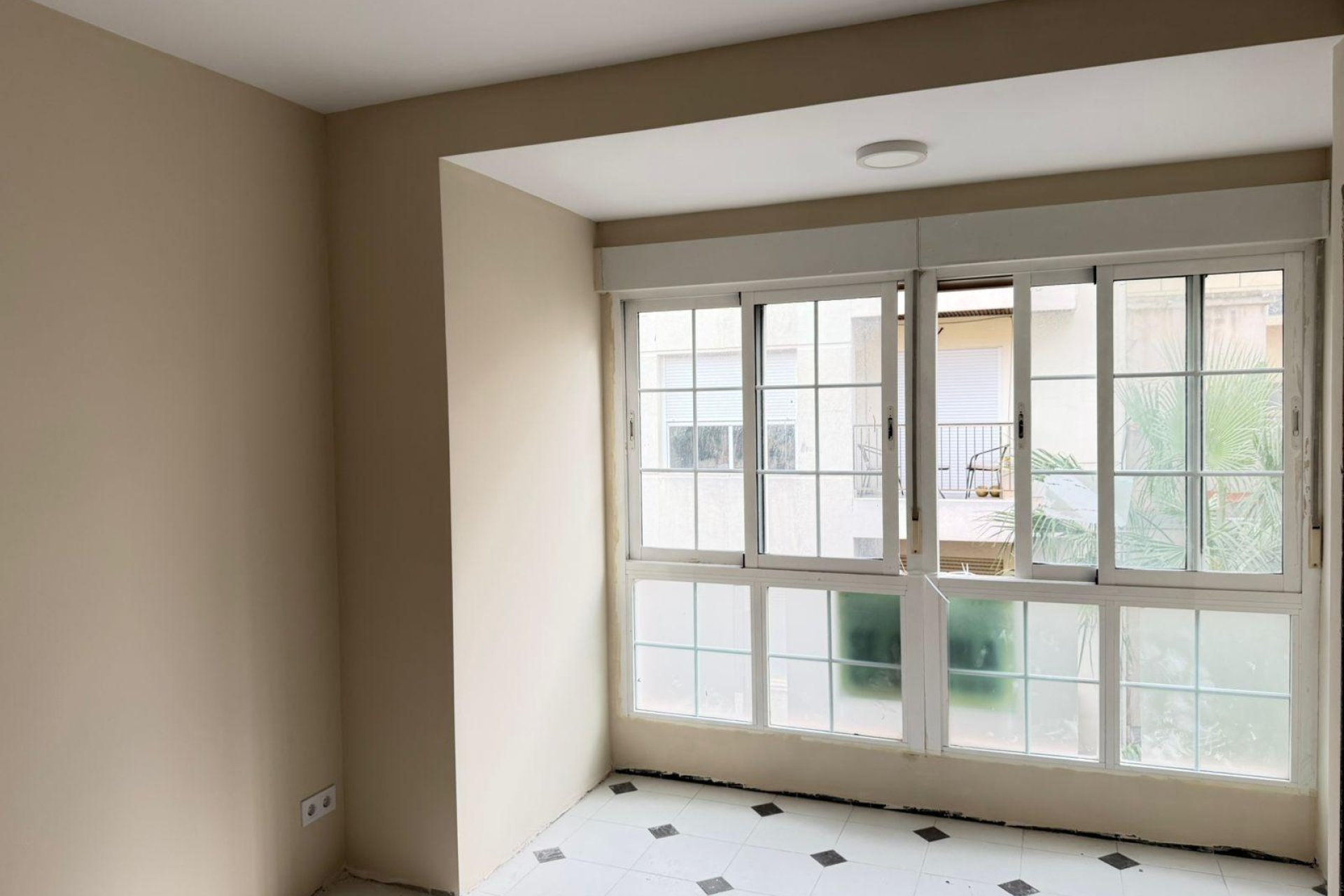 Segunda mano - Apartamento -
Torrevieja - Centro