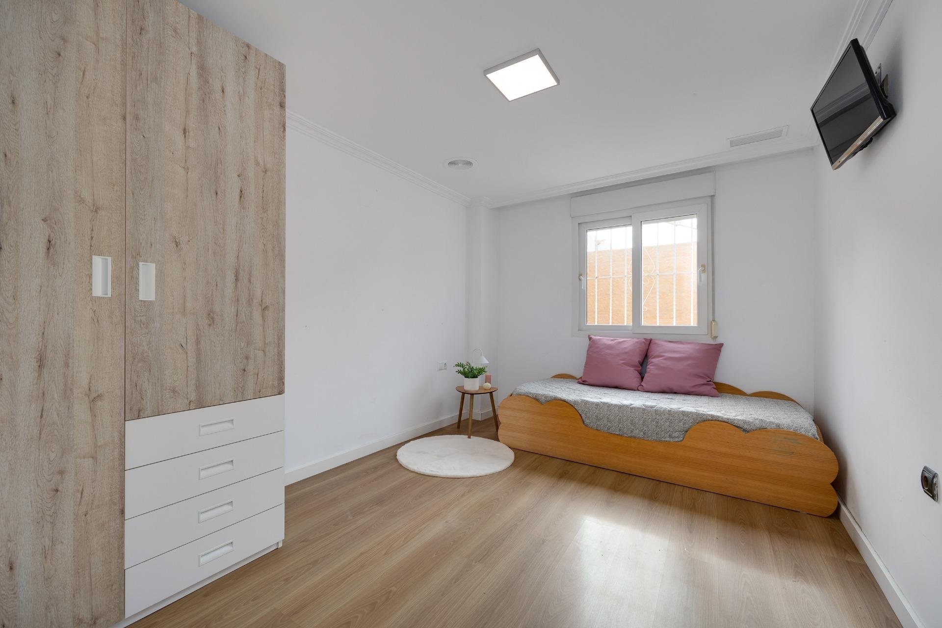 Segunda mano - Apartamento -
Torrevieja - Centro