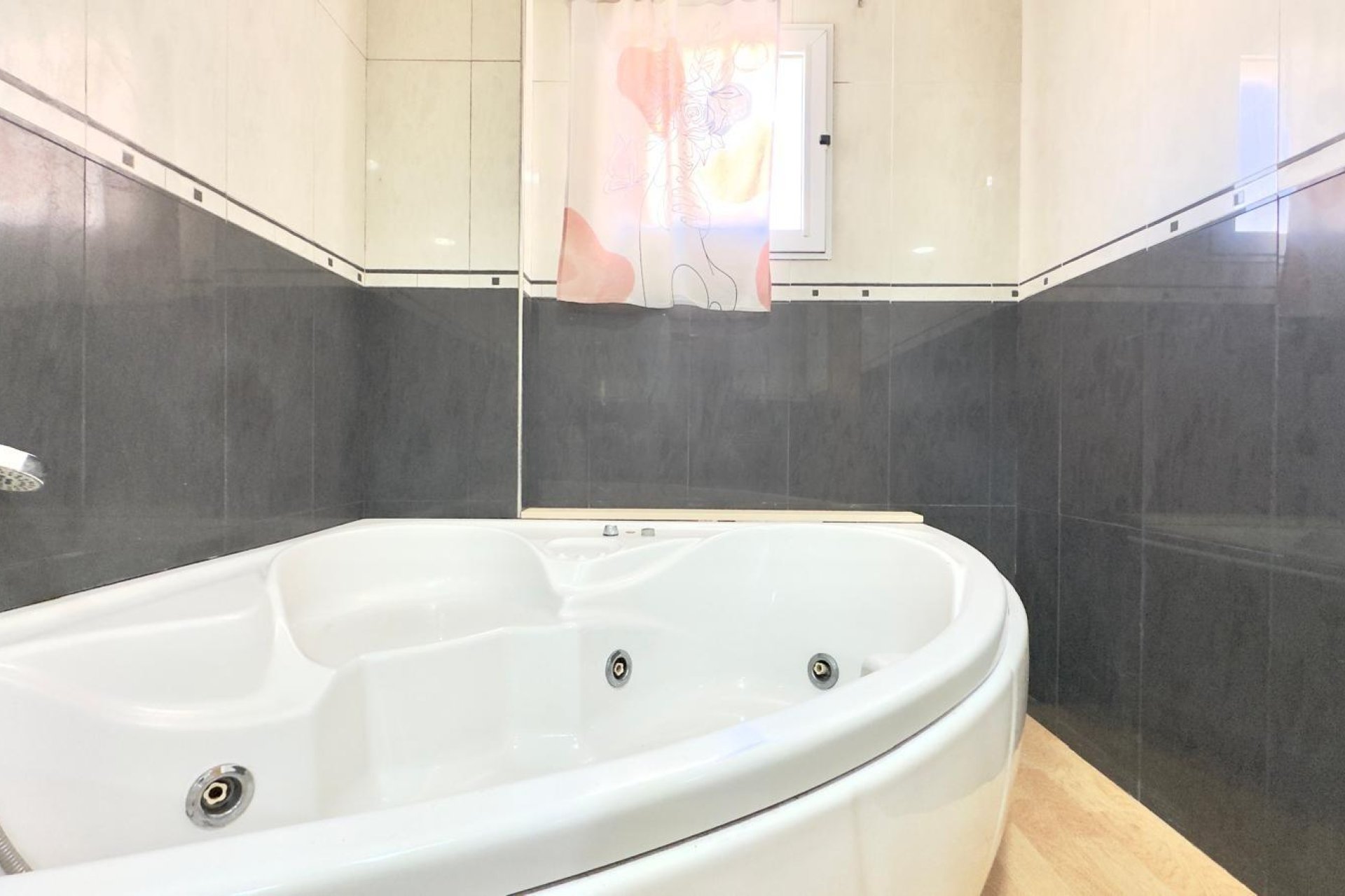 Segunda mano - Apartamento -
Torrevieja - Centro