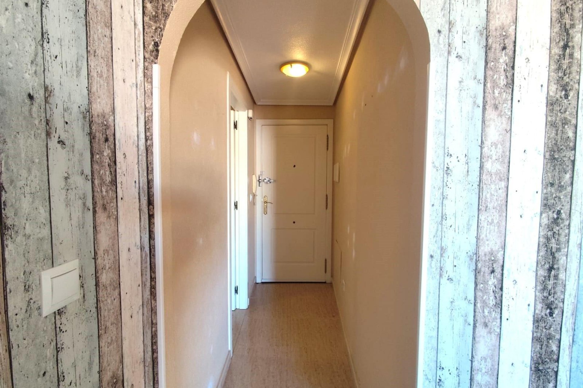 Segunda mano - Apartamento -
Torrevieja - Centro