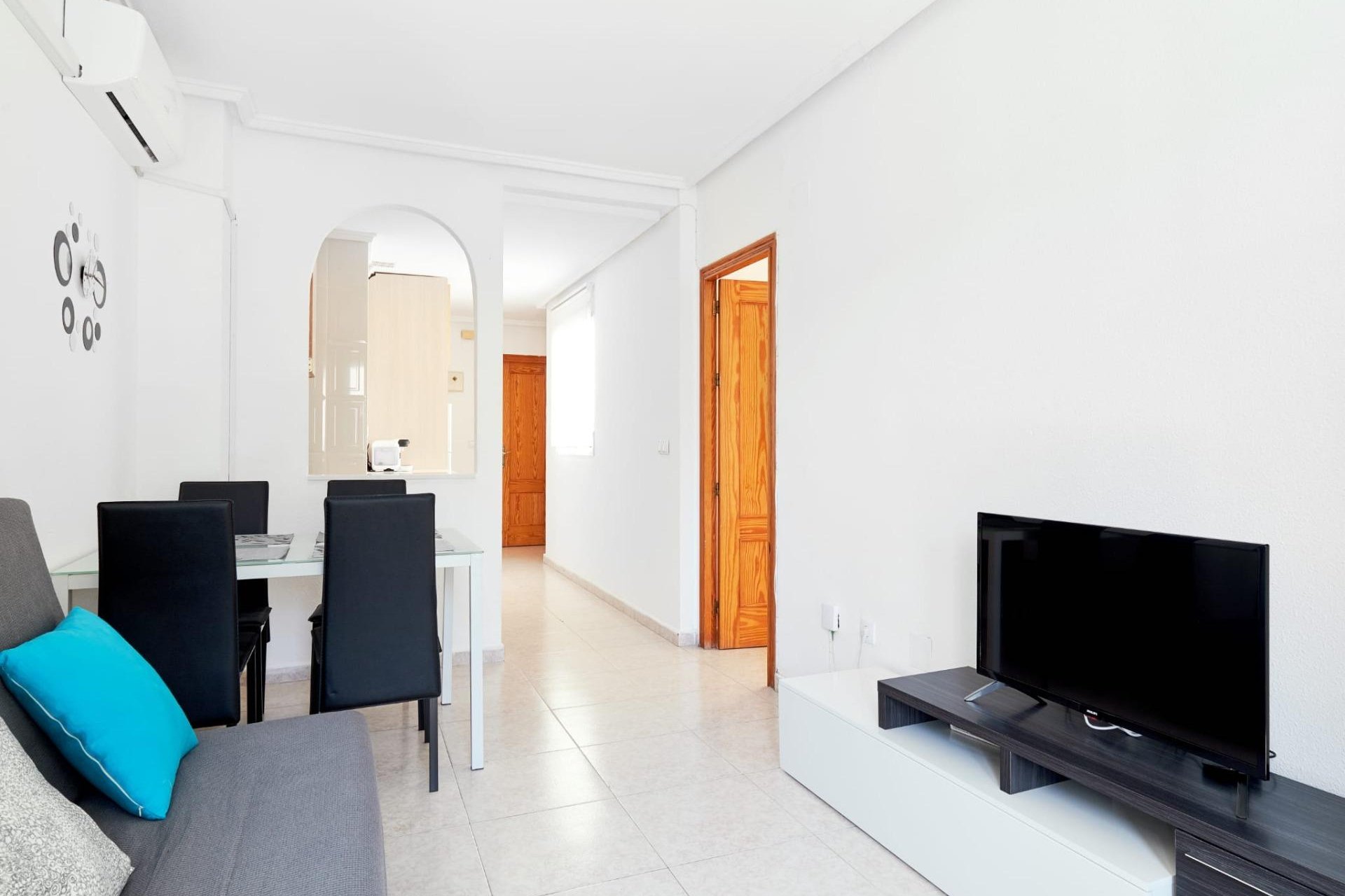 Segunda mano - Apartamento -
Torrevieja - Centro