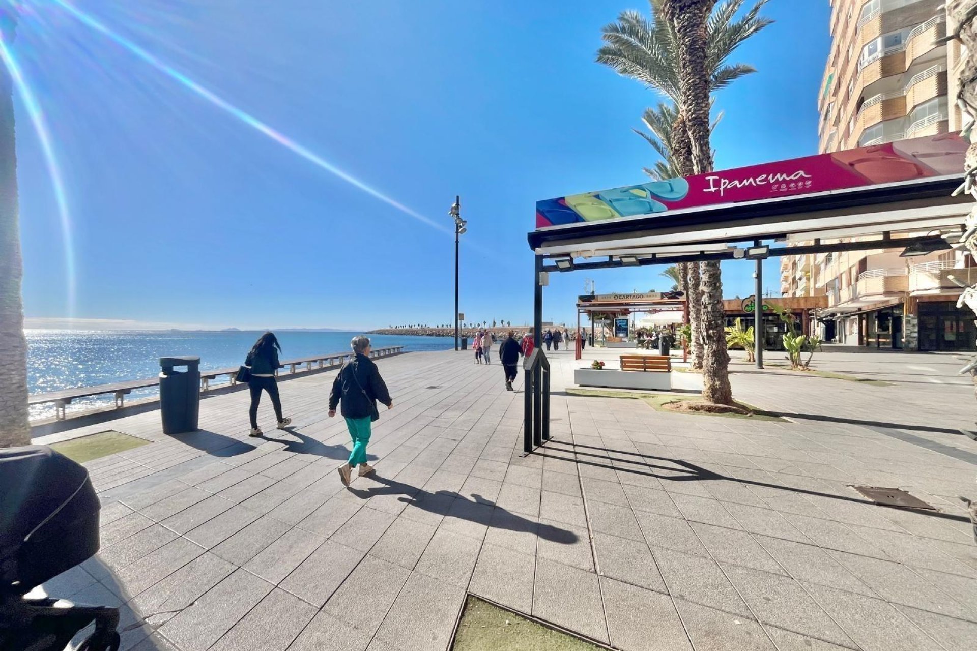 Segunda mano - Apartamento -
Torrevieja - Centro