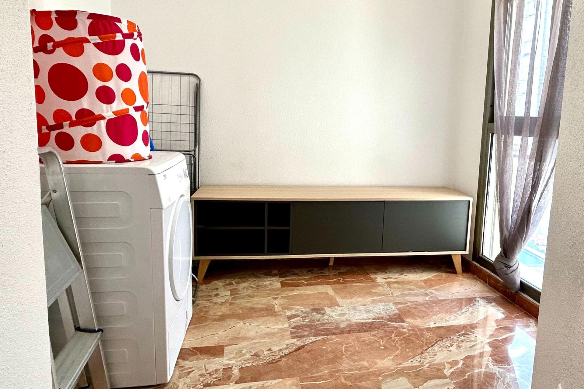 Segunda mano - Apartamento -
Torrevieja - Centro