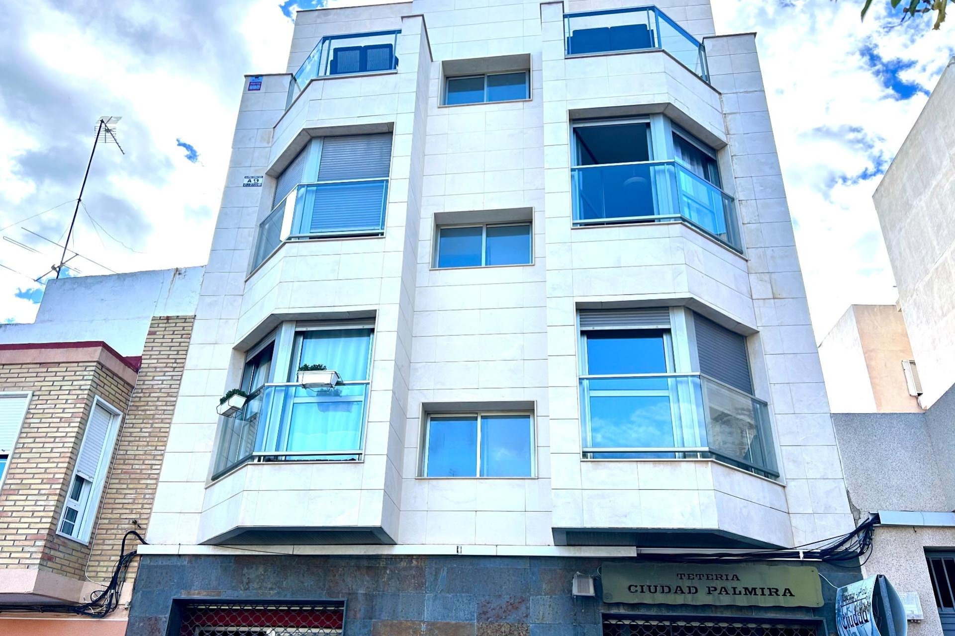 Segunda mano - Apartamento -
Torrevieja - Centro