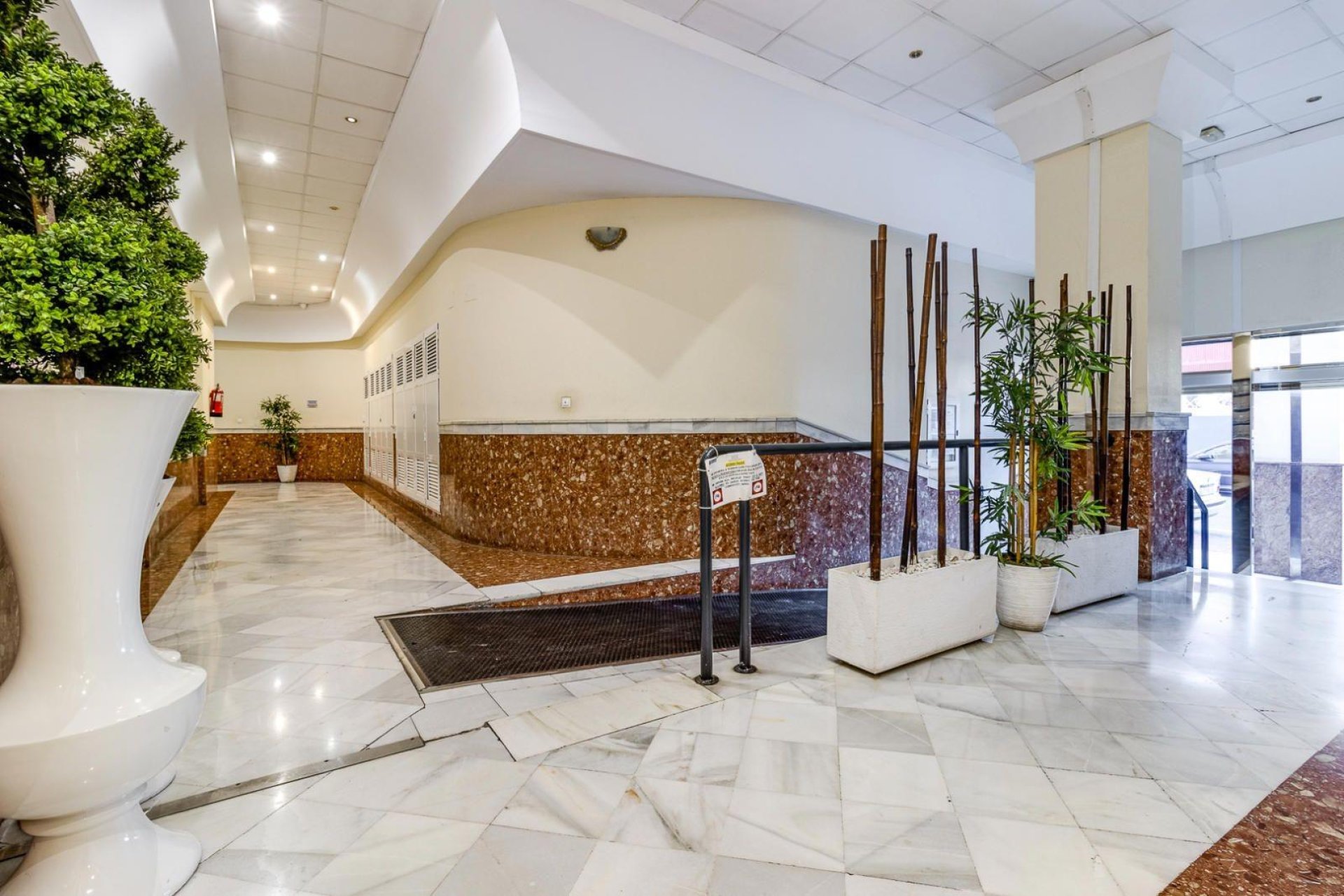 Segunda mano - Apartamento -
Torrevieja - Centro