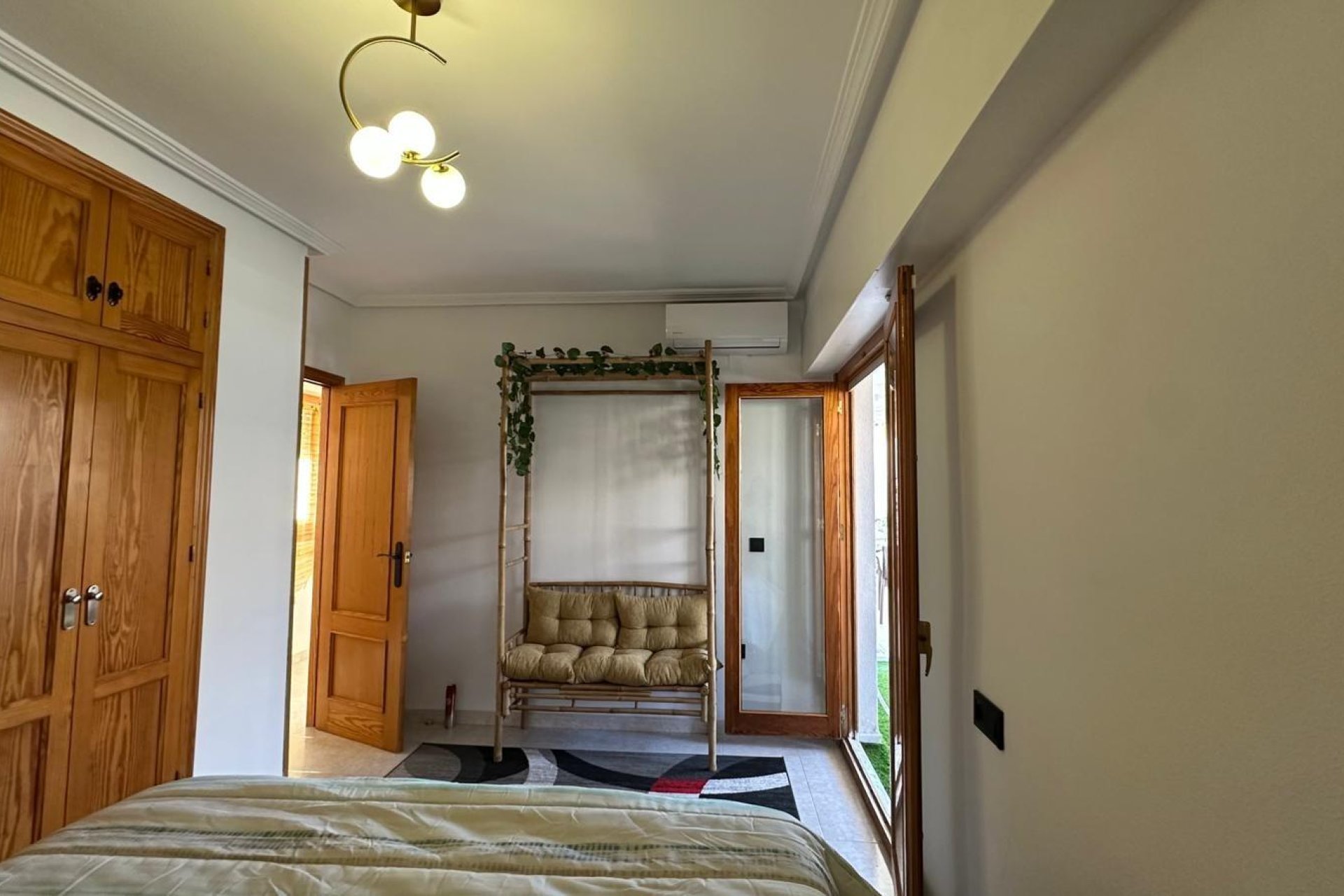 Segunda mano - Apartamento -
Torrevieja - Centro