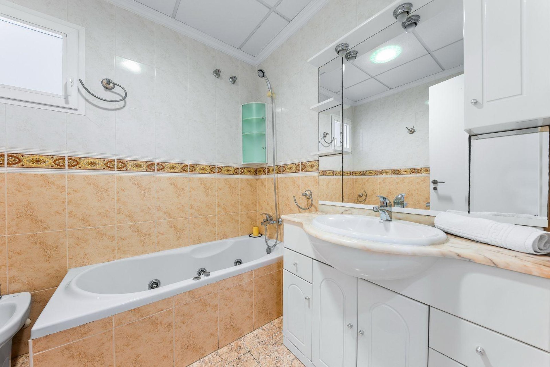 Segunda mano - Apartamento -
Torrevieja - Centro