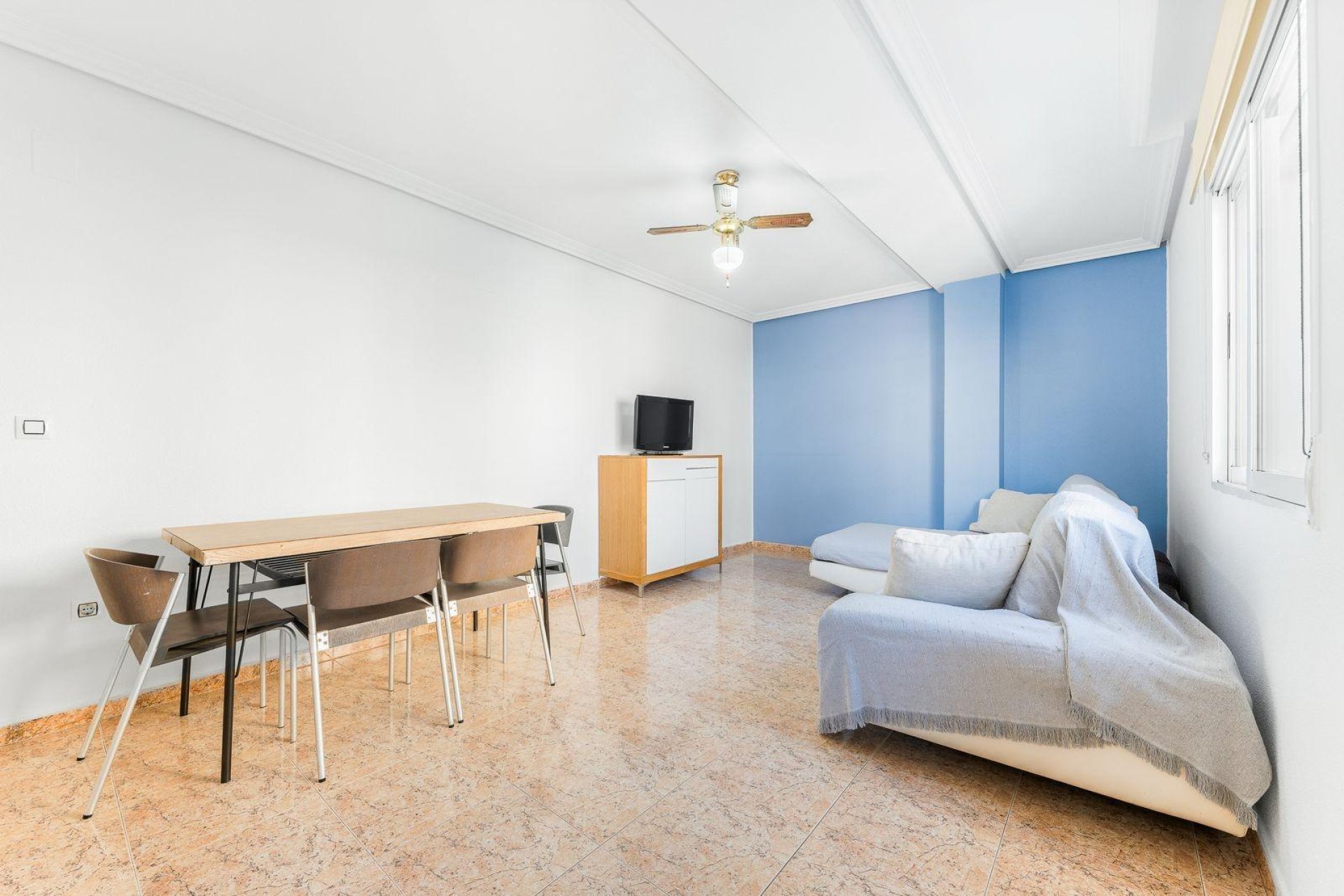 Segunda mano - Apartamento -
Torrevieja - Centro