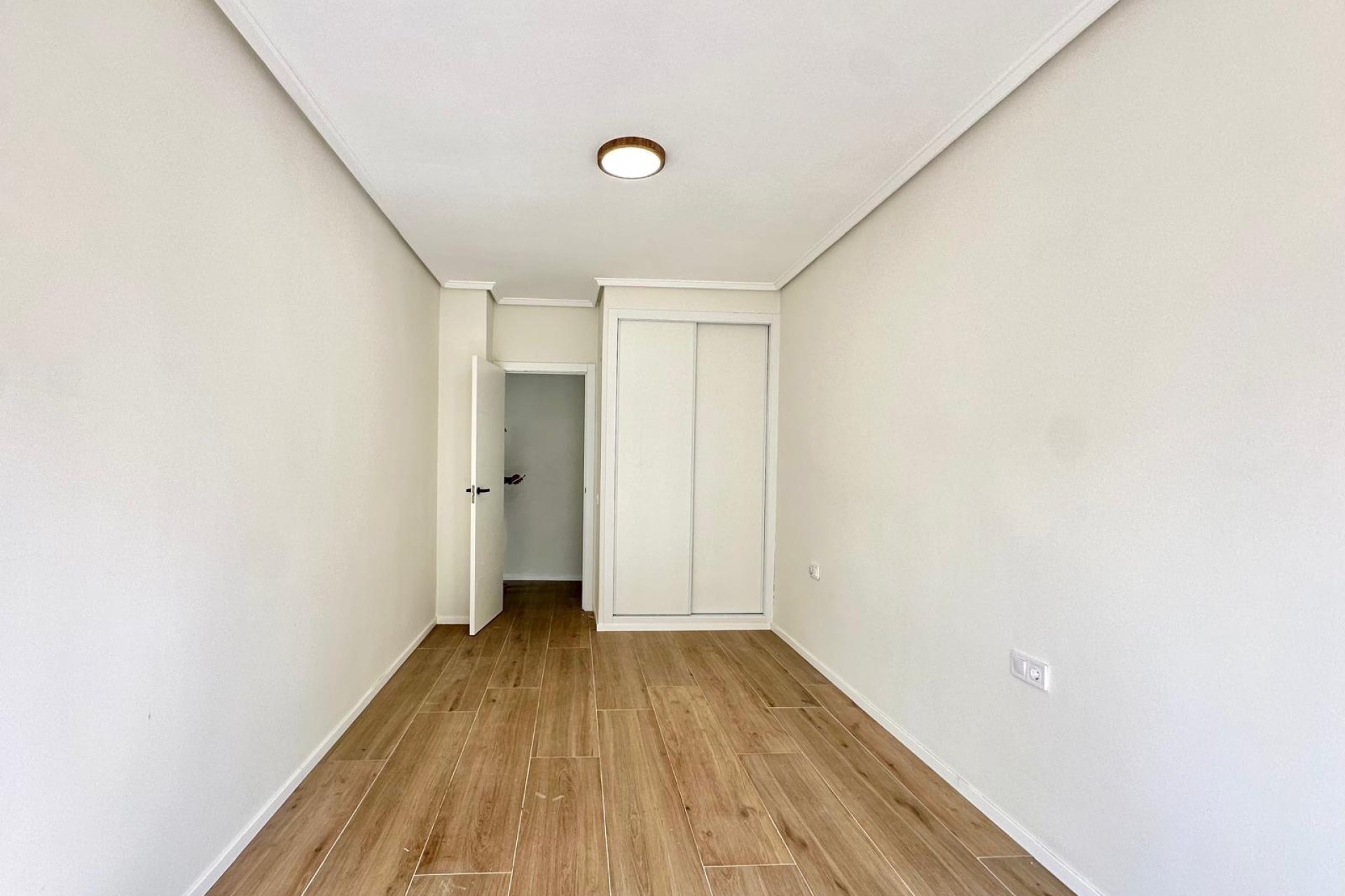 Segunda mano - Apartamento -
Torrevieja - Centro