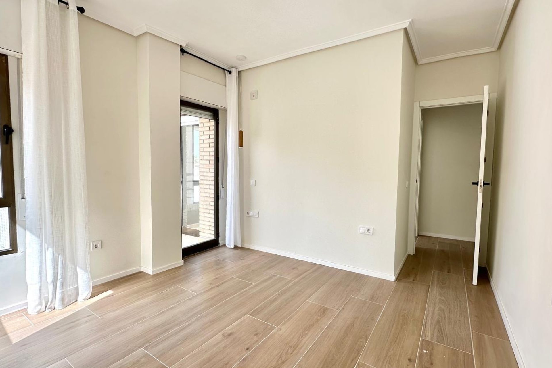Segunda mano - Apartamento -
Torrevieja - Centro