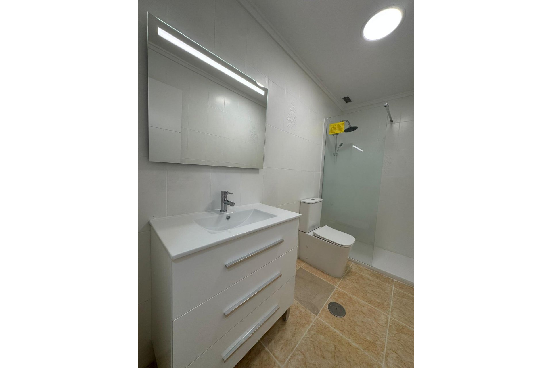 Segunda mano - Apartamento -
Torrevieja - Centro