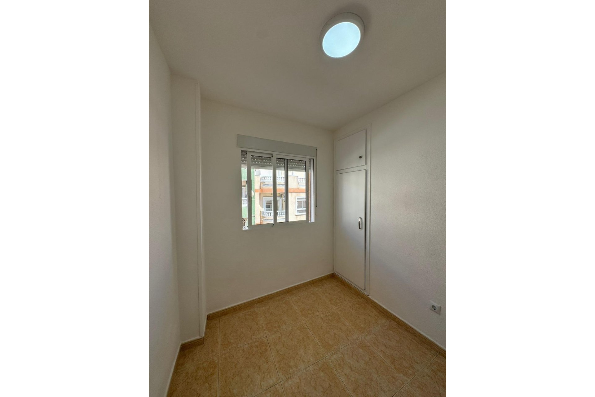 Segunda mano - Apartamento -
Torrevieja - Centro