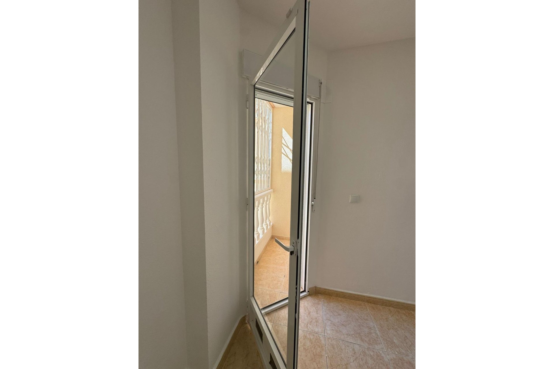 Segunda mano - Apartamento -
Torrevieja - Centro
