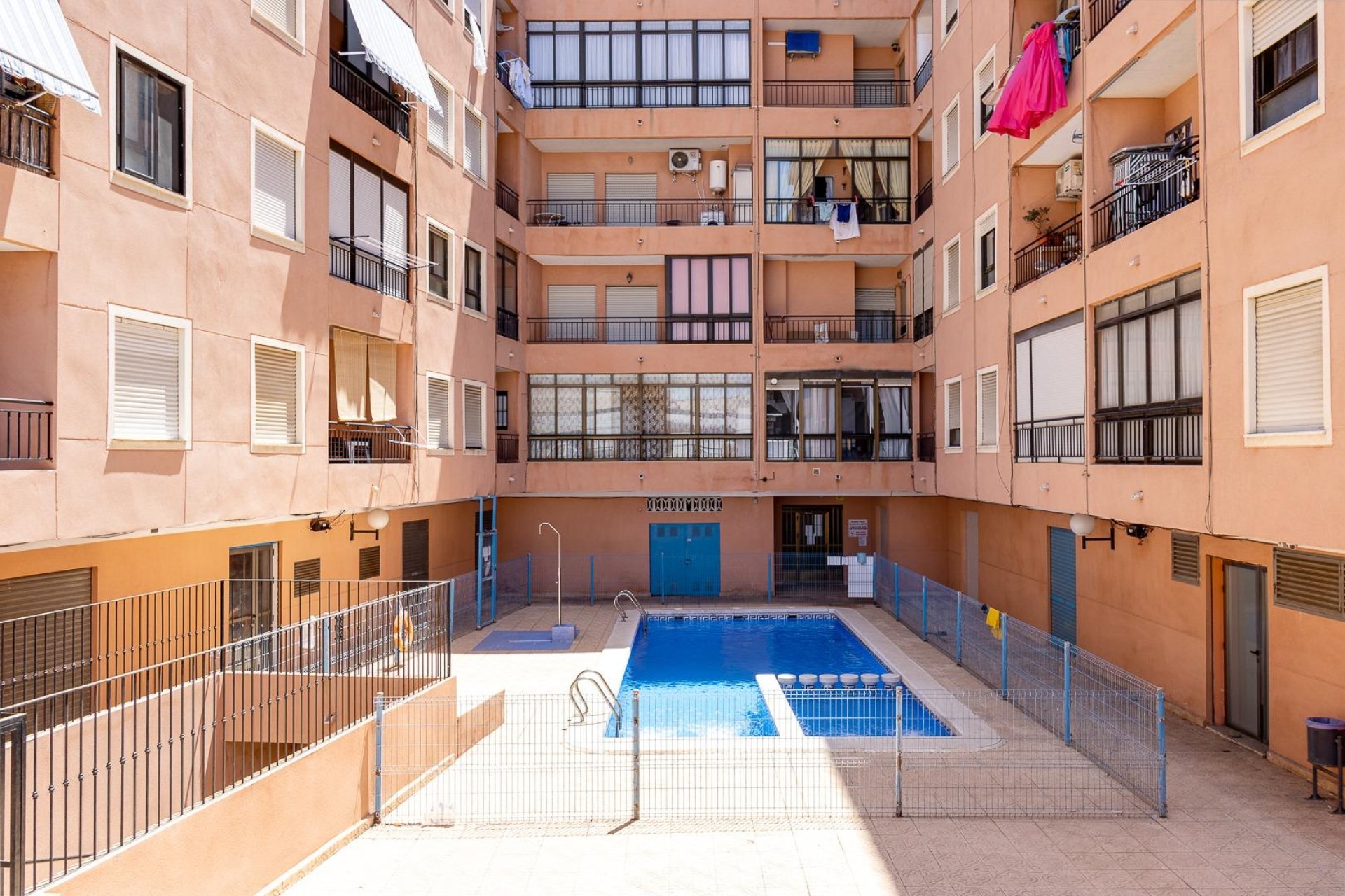 Segunda mano - Apartamento -
Torrevieja - Centro