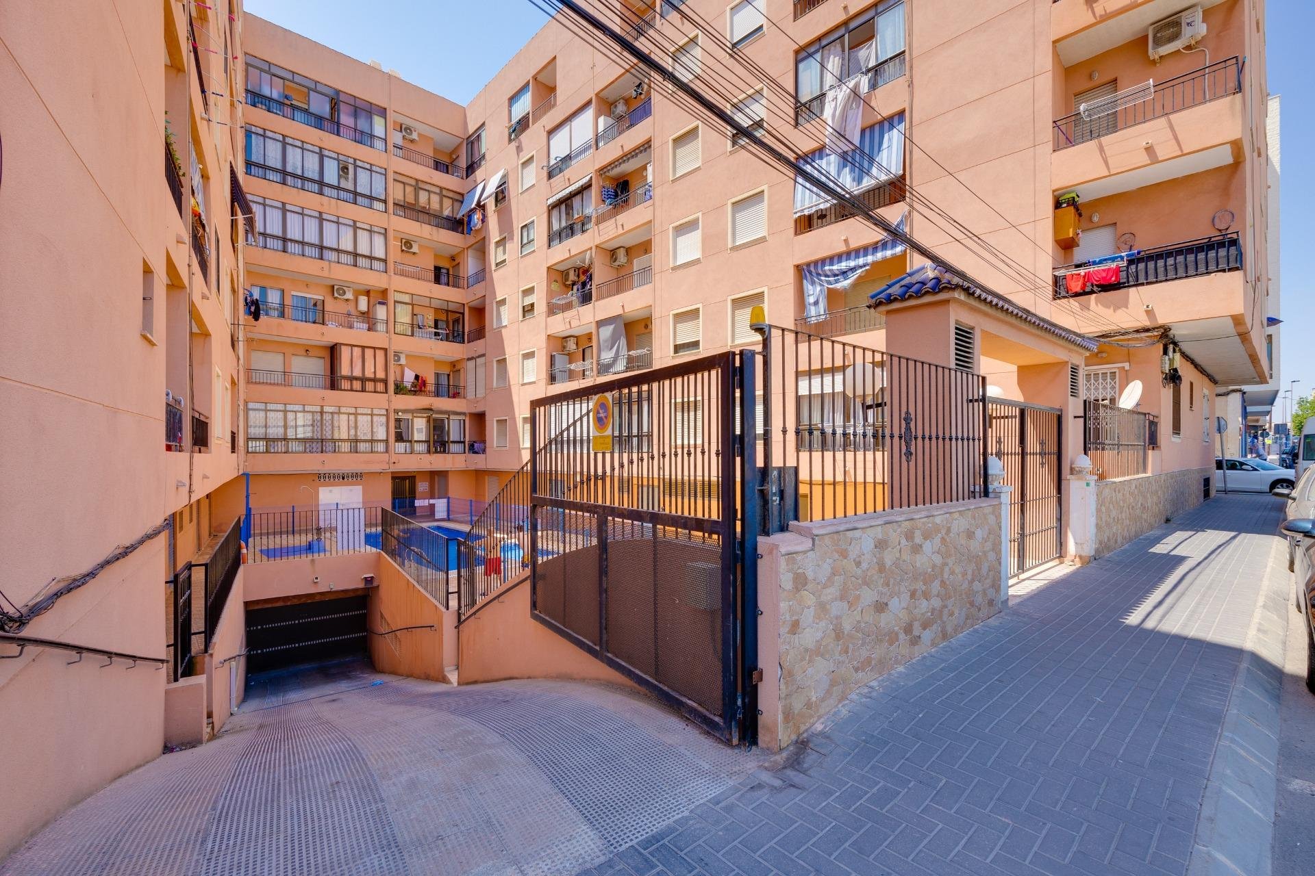 Segunda mano - Apartamento -
Torrevieja - Centro