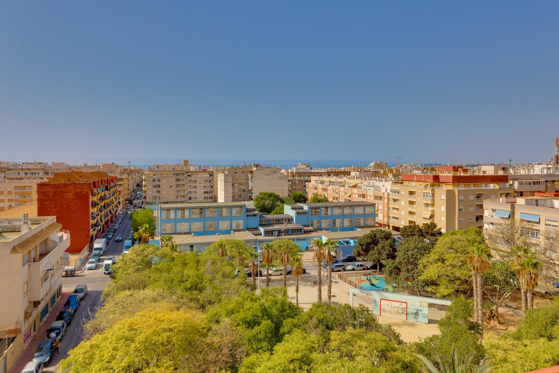 Segunda mano - Apartamento -
Torrevieja - Centro